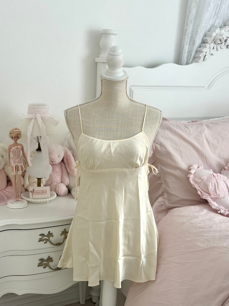 Vintage 2000 Victoria’s Secret 100% Silk Ivory Babydoll Dress Size: XS