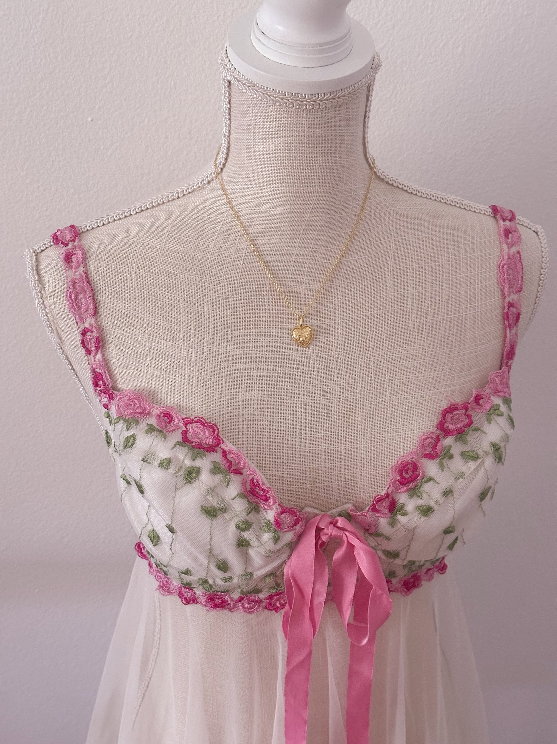 Vintage Victoria's Secret runway white floral fairy babydoll slip dress size: 34 B