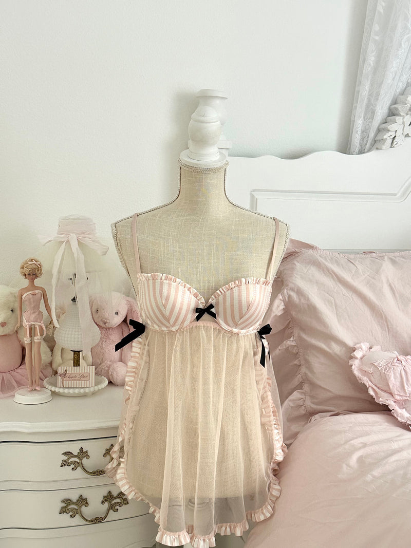 Vintage 2012 Victoria’s Secret London Exclusive Pink Striped Babydoll Top Size: 34B