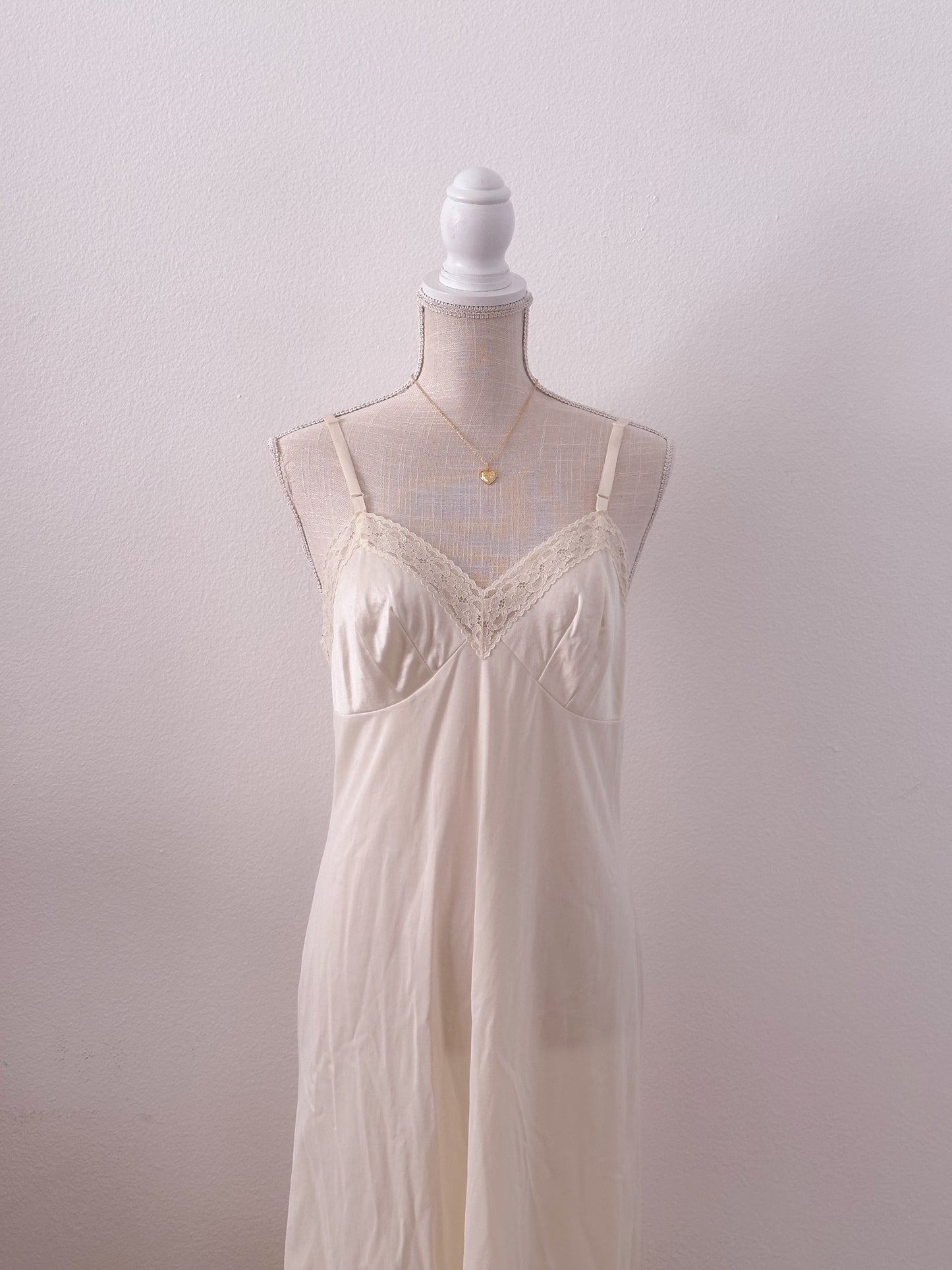 Vintage Vanity Fair sheer 1960s nightgown size: 36