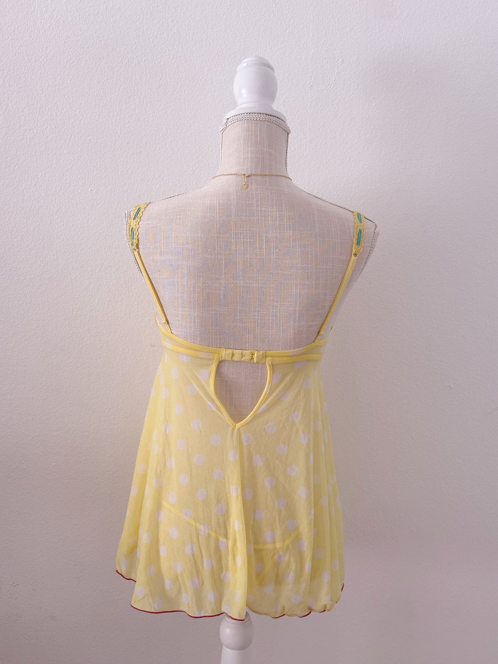 Vintage butter yellow victoria's Secret Darling babydoll set size: 34 B