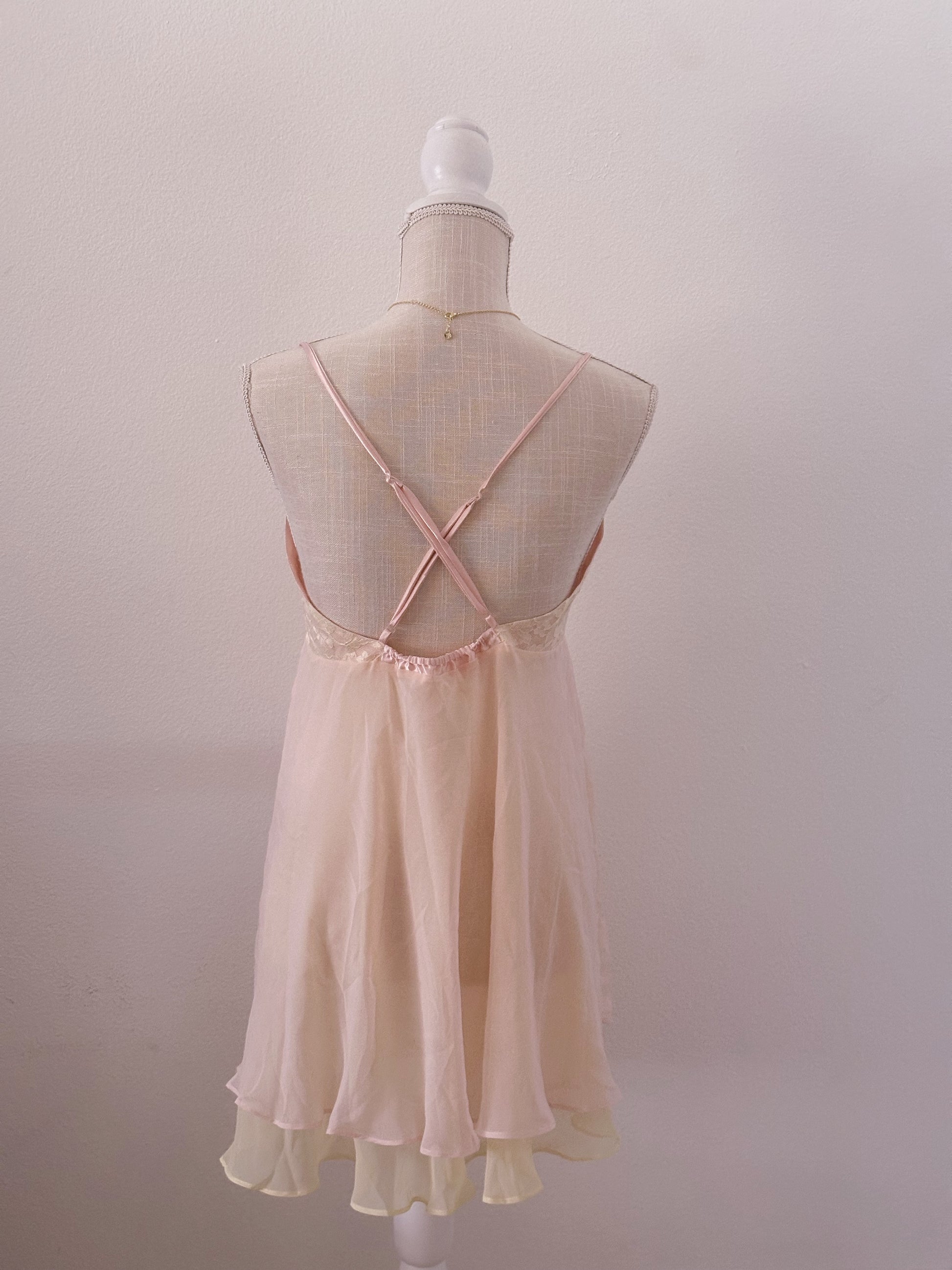 Vintage 1990s Victoria's Secret shabby chic babydoll and robe set size: S/M