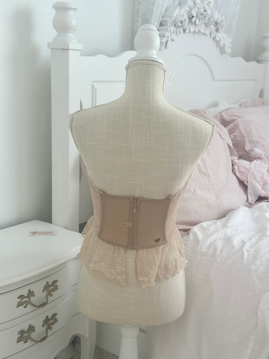 Vintage 2003 Victoria’s Secret Pink/Nude Butterfly Corset Top Size: L (Fits M)