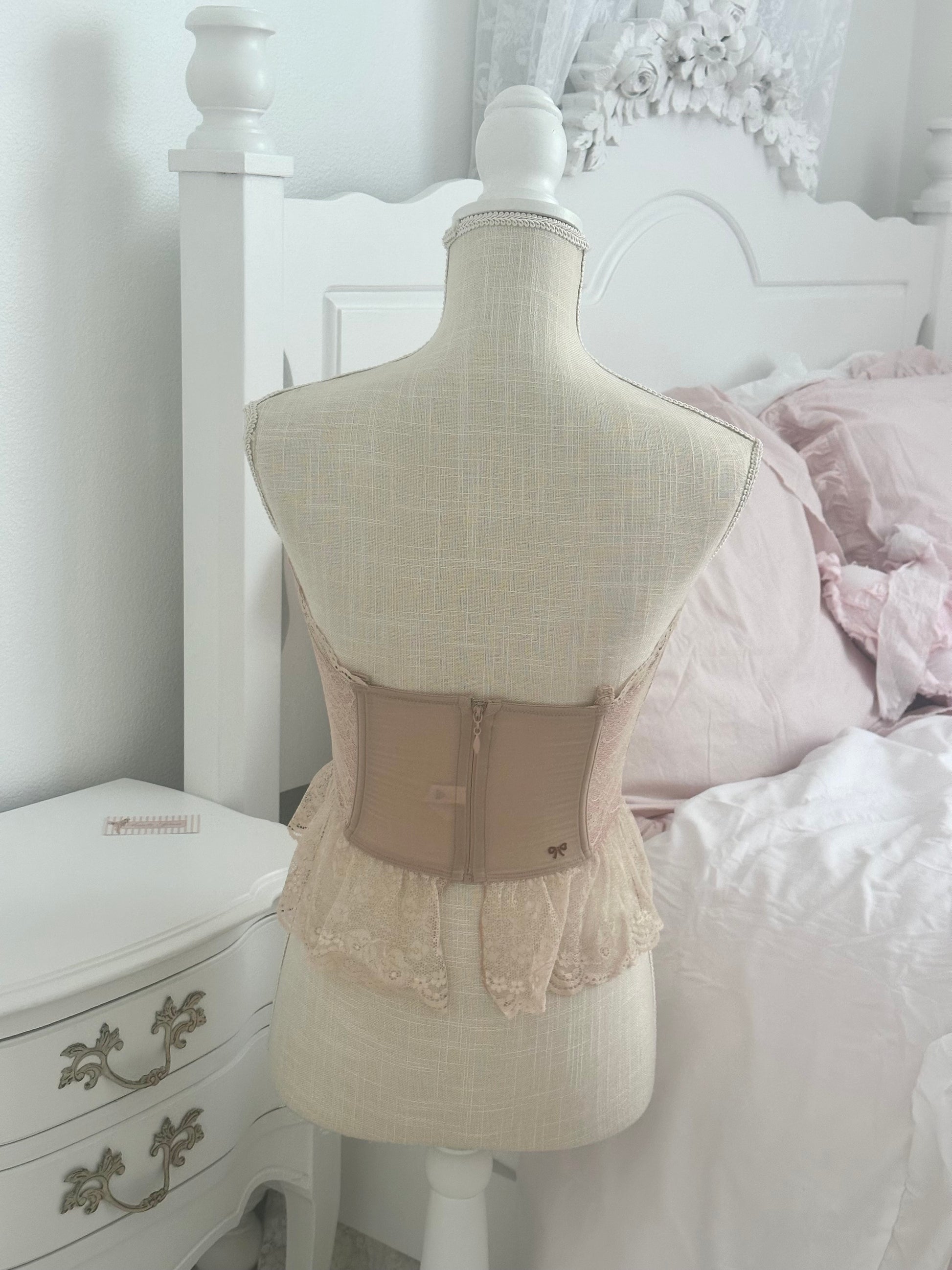 Vintage 2003 Victoria’s Secret Pink/Nude Butterfly Corset Top Size: L (Fits M)