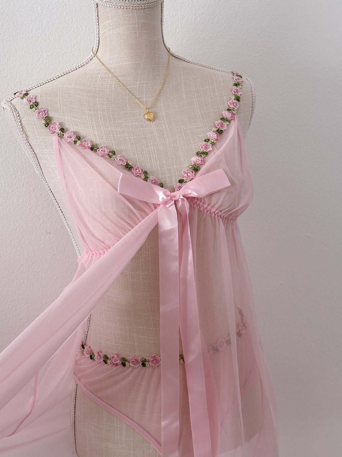 Pink shabby chic babydoll set size: S