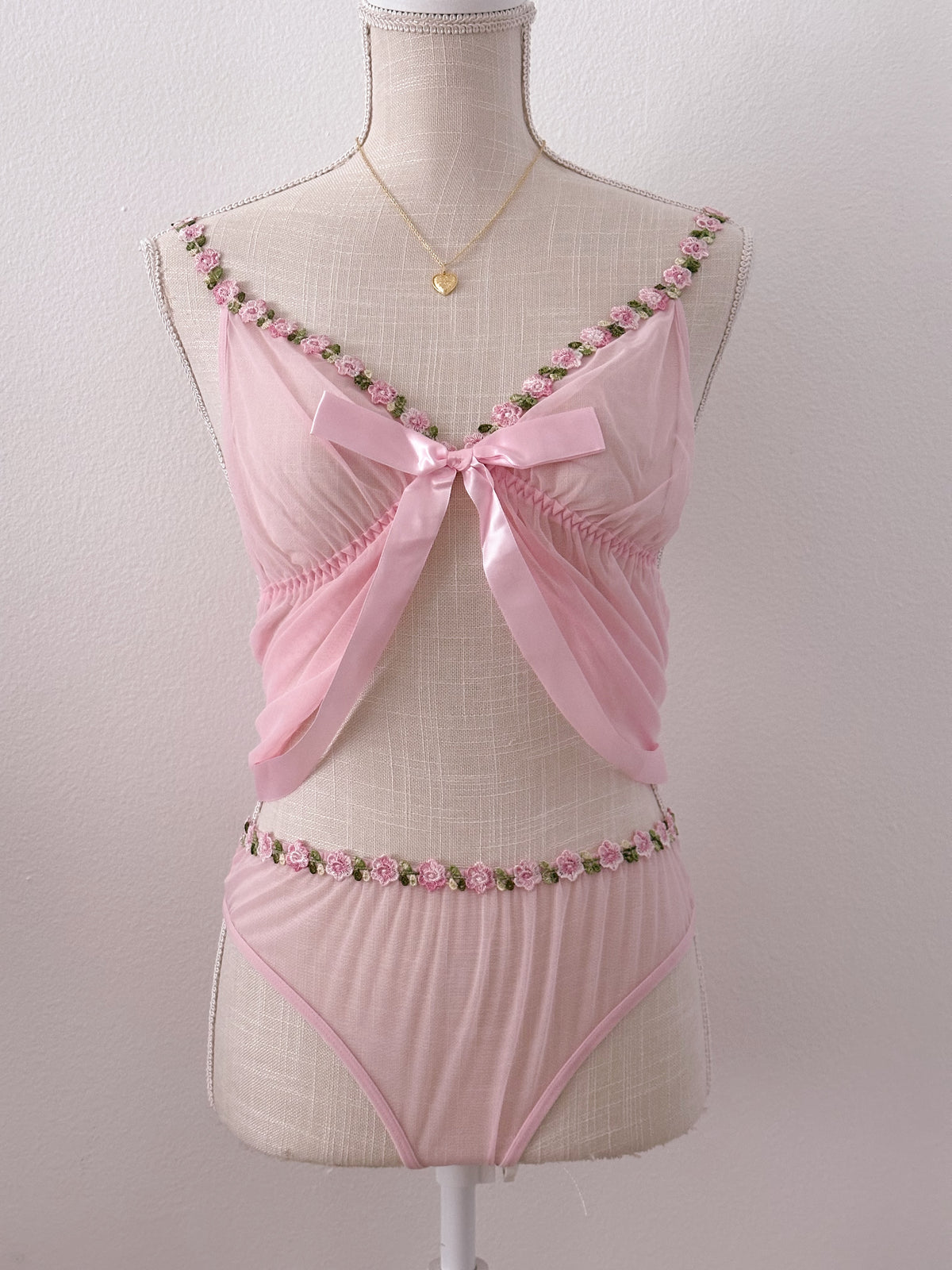 Pink shabby chic babydoll set size: S