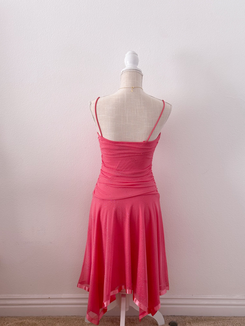 Vintage sparkly pink formal city triangles dress size: M