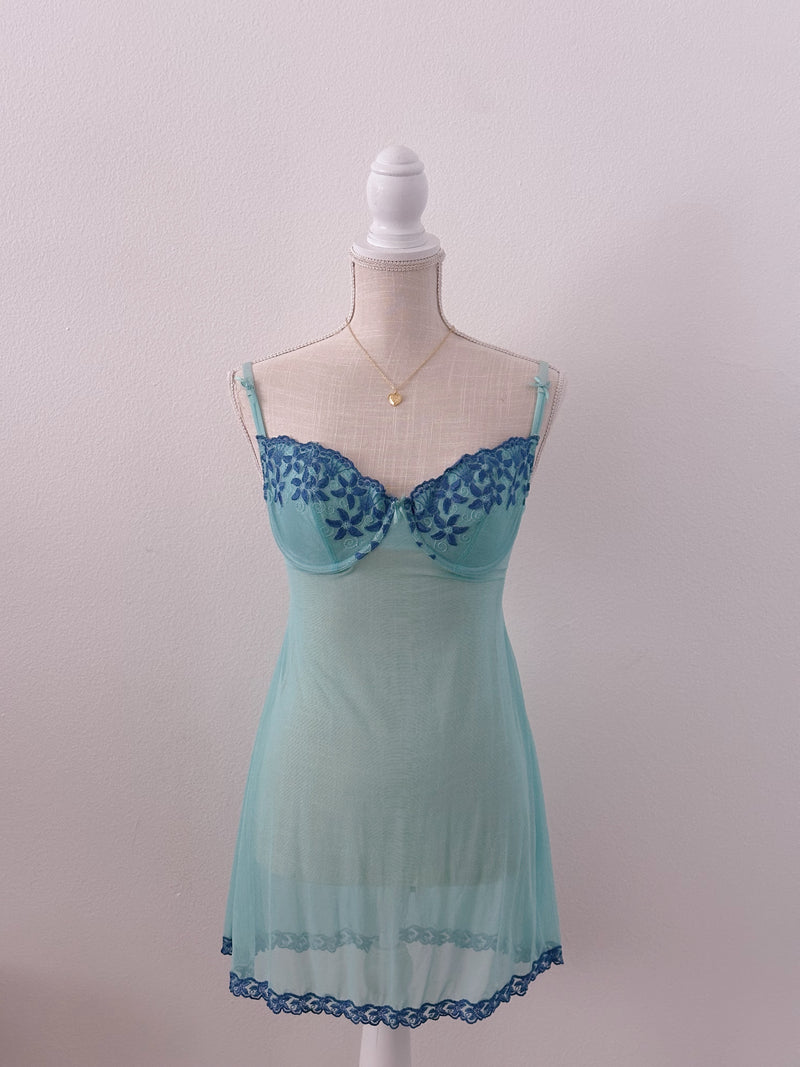 Vintage Sabrina Carpenter Victoria's Secret babydoll Size: 36 C