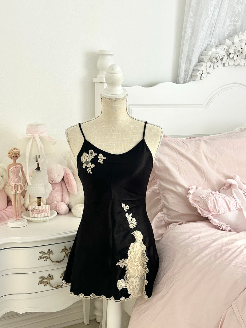 Vintage 2006 Victoria’s Secret Angels Collection Black Lace Slip Dress Size: XS