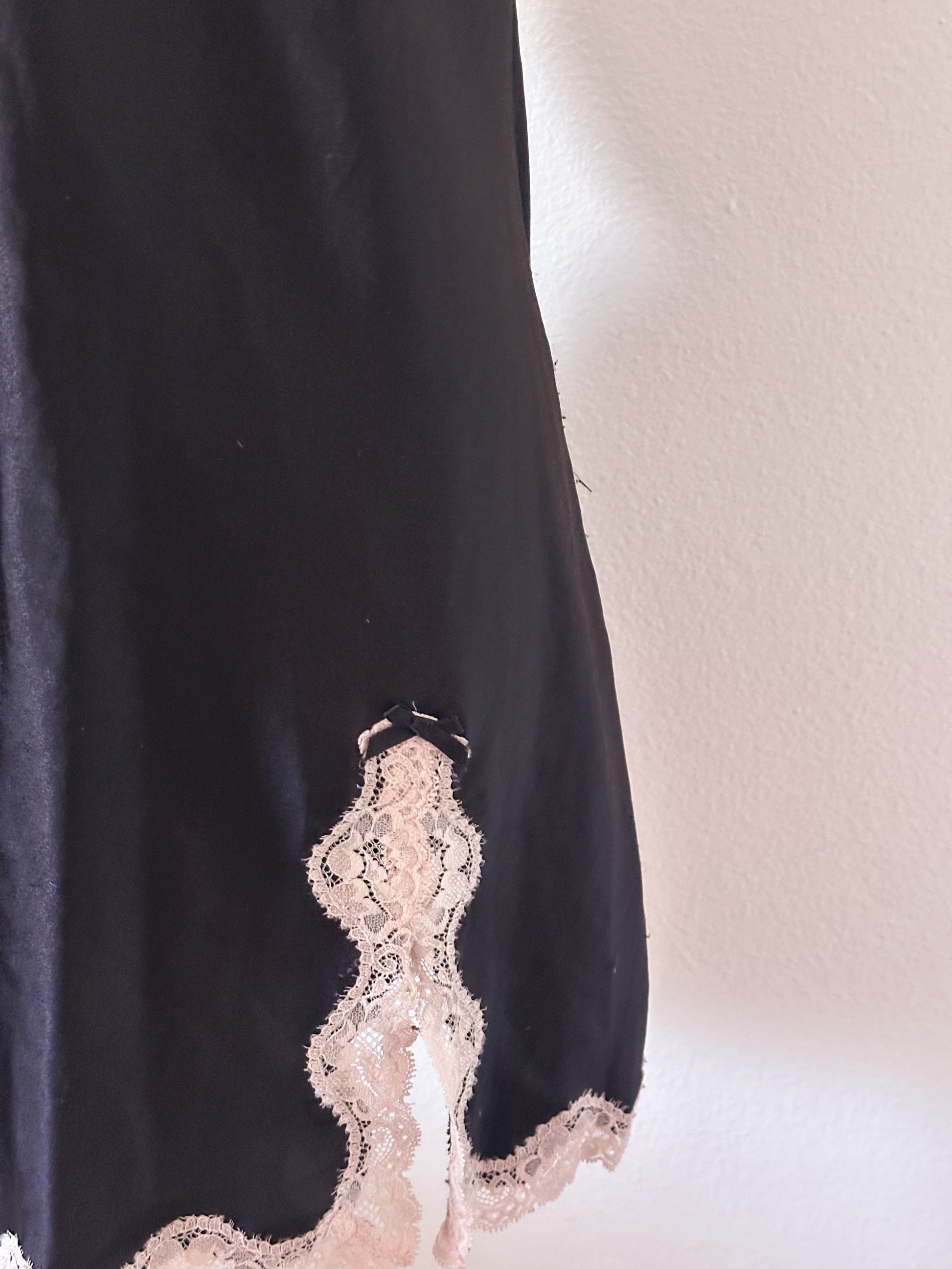Vintage Victoria's Secret Black slip dress size: M