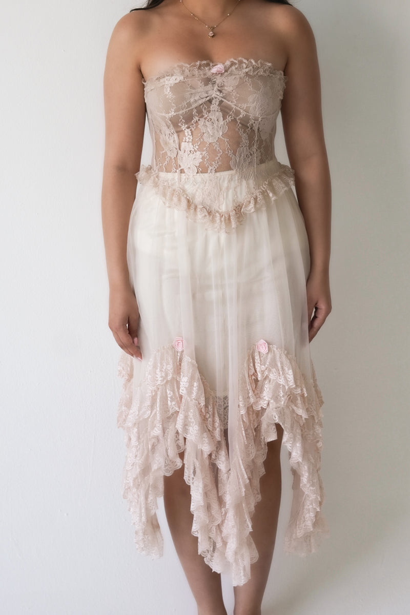 Vintage 1970s Beige Floral Lace Nightgown Size: S/M