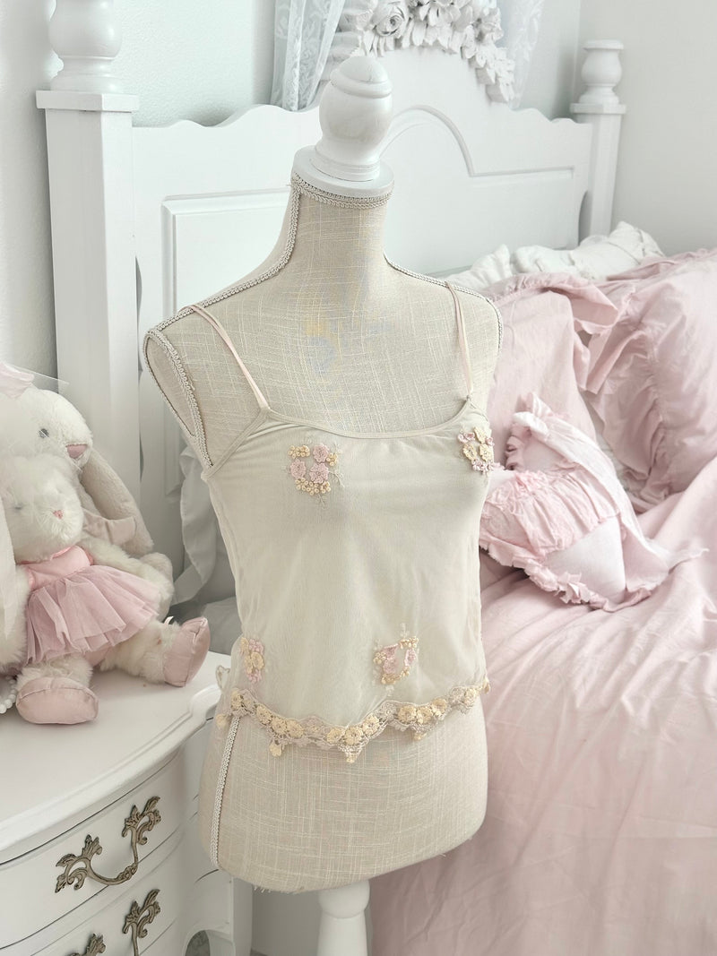 Vintage 2003 Victoria’s Secret Ivory Floral Embroidered Mesh Cami Top Size S