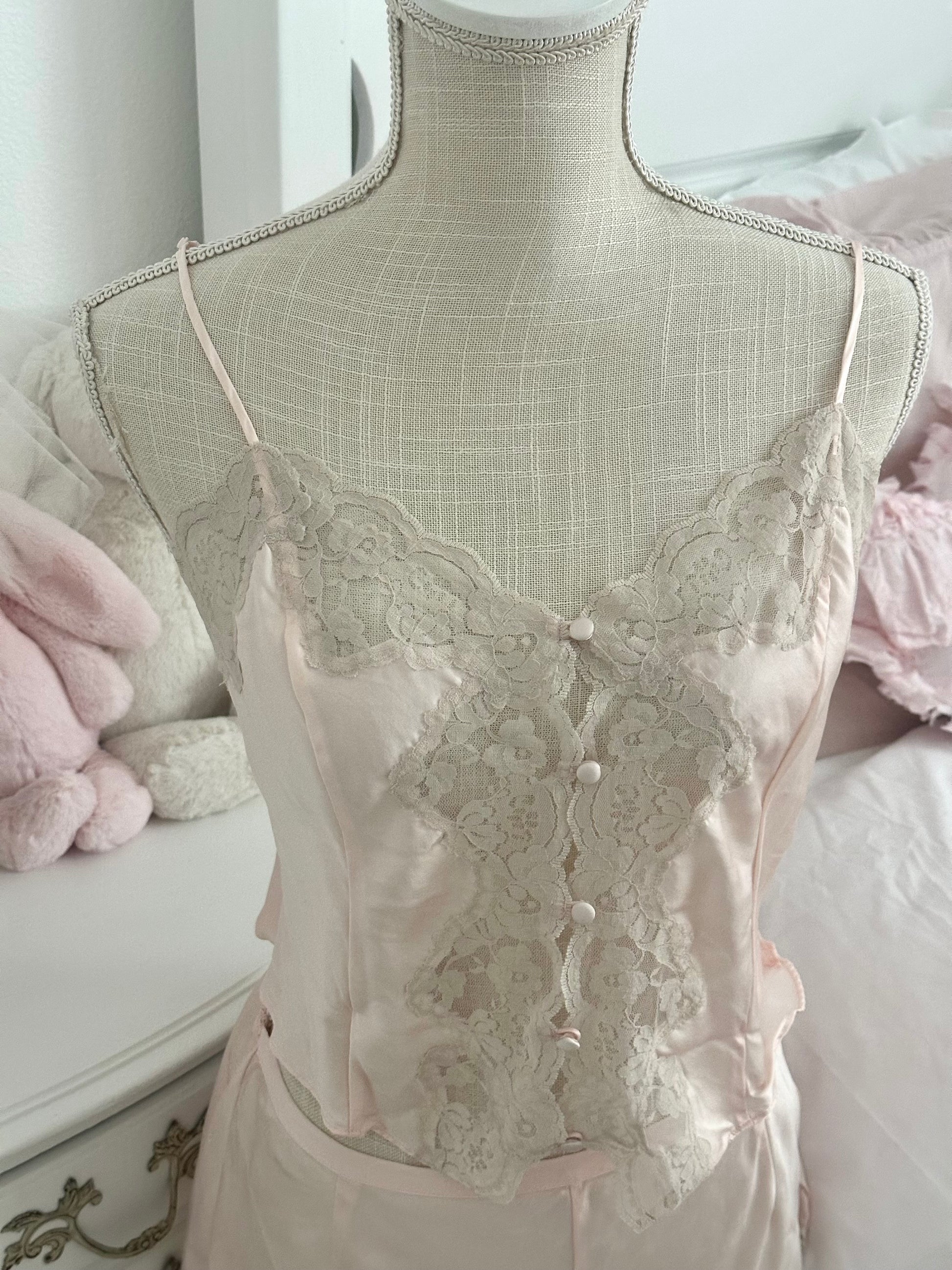 Vintage 2002 Victoria’s Secret Silk Pajama Set Size: M