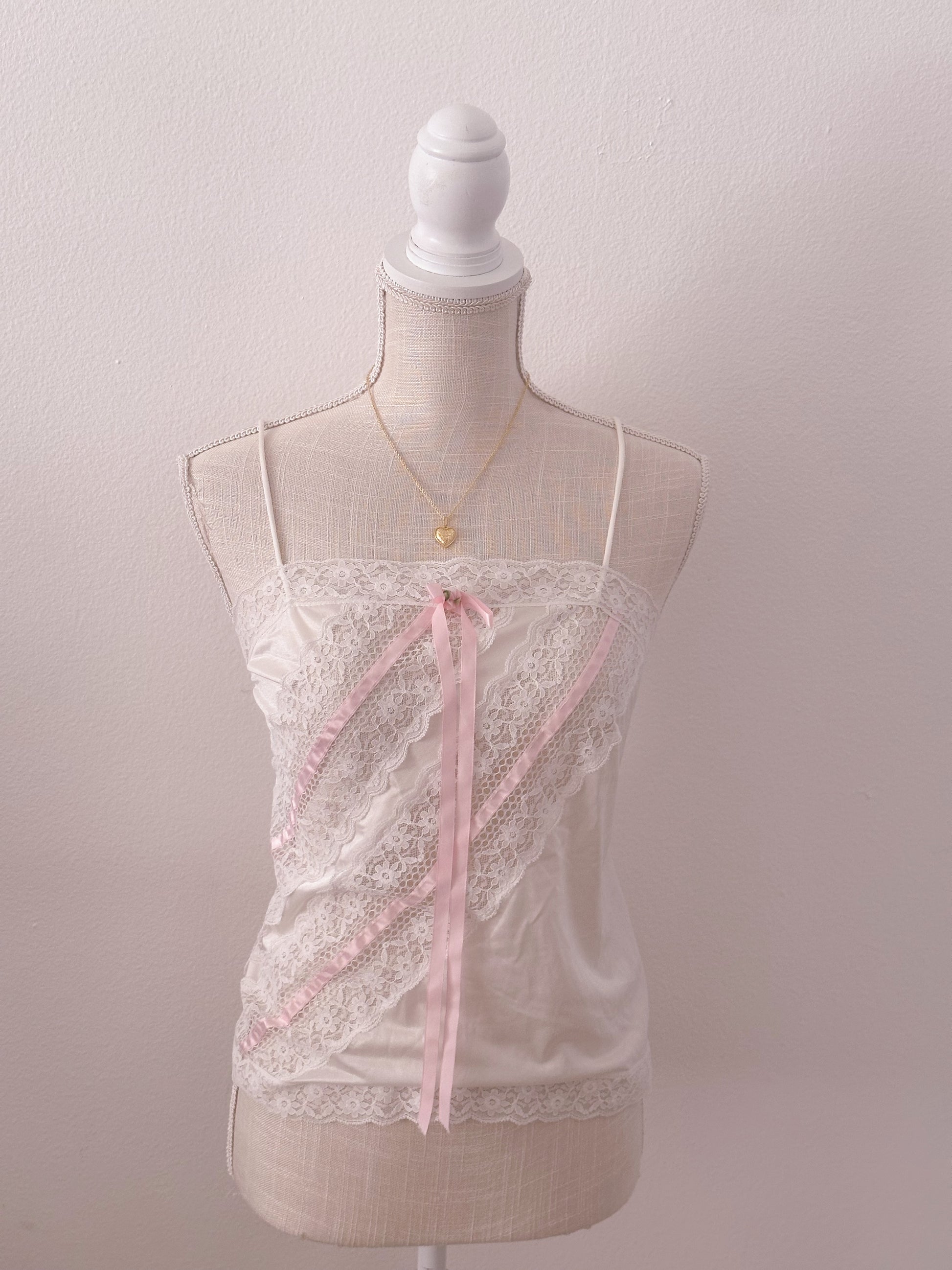 Vintage 1970s shabby chic cami top size: XS