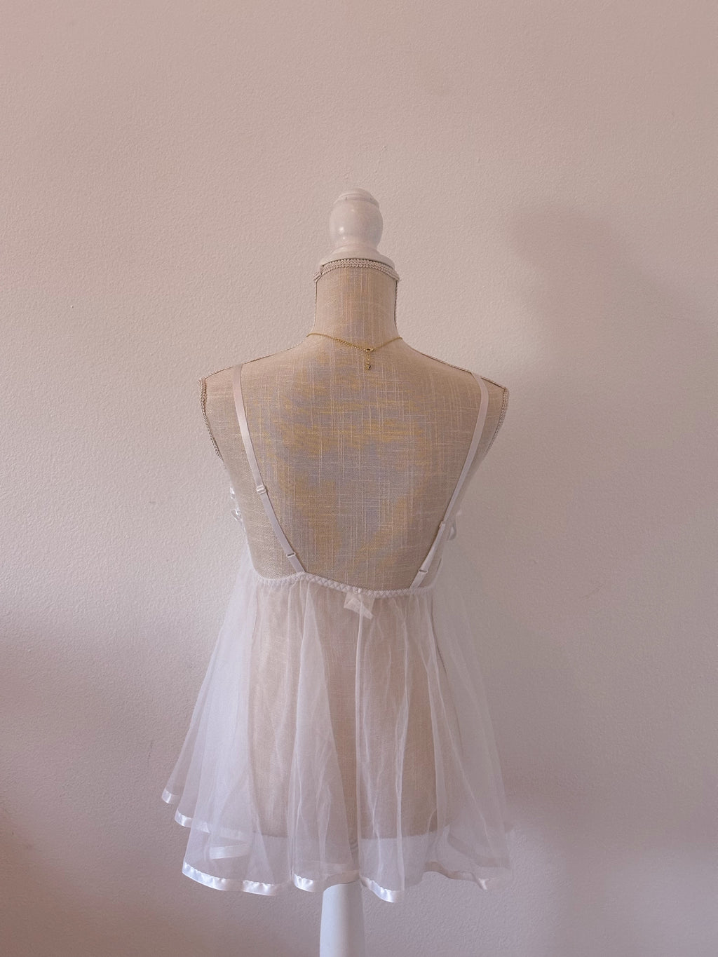 Vintage 1990s Fredricks of Hollywood white sheer babydoll top size: M