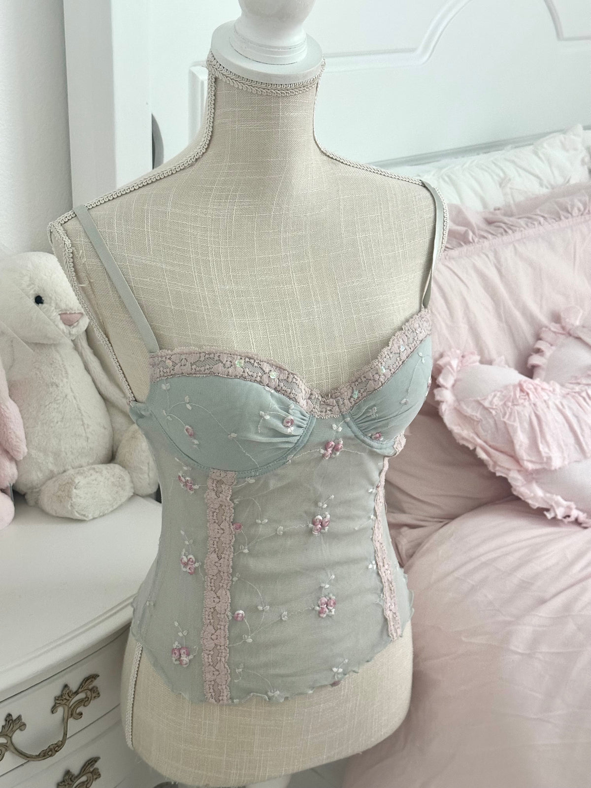 Vintage 2005 Victoria’s Secret Blue & Pink Floral Embroidered Bustier Cami Top 34C (READ)