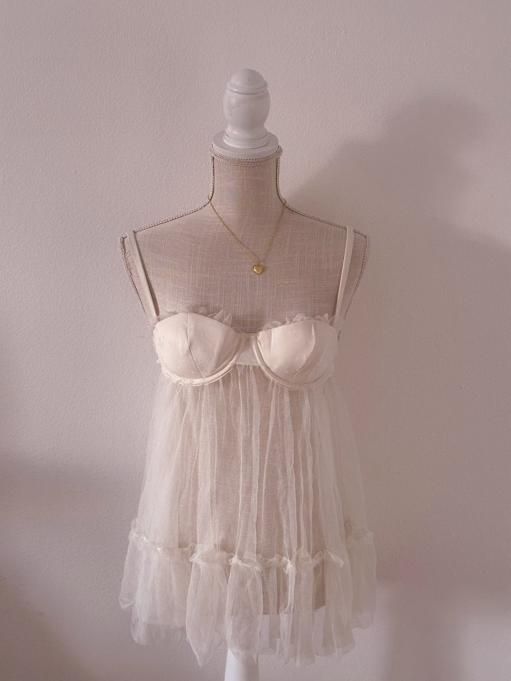 Victoria’s Secret Cream Lace Babydoll Size: 34B