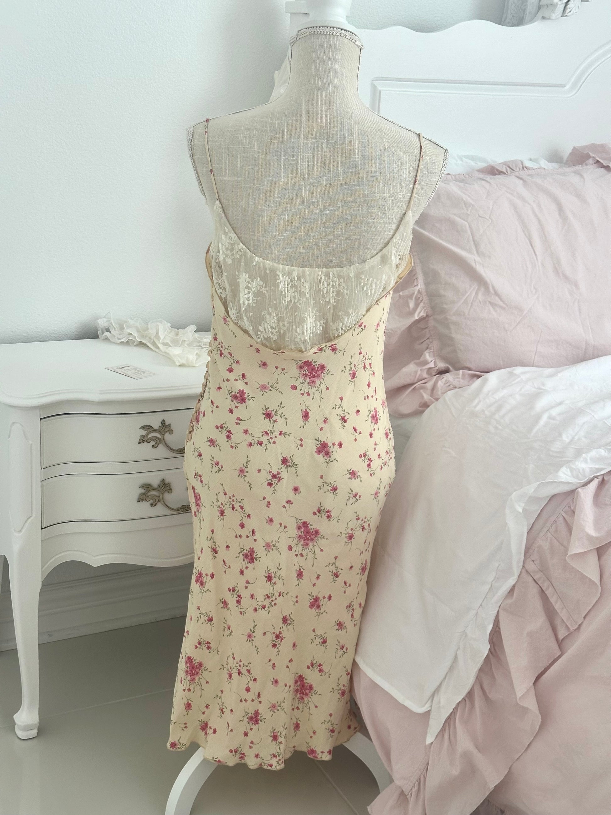 Vintage Victoria’s Secret for Hugo Buscati Archival Slip Dress Size: 6 (Small)