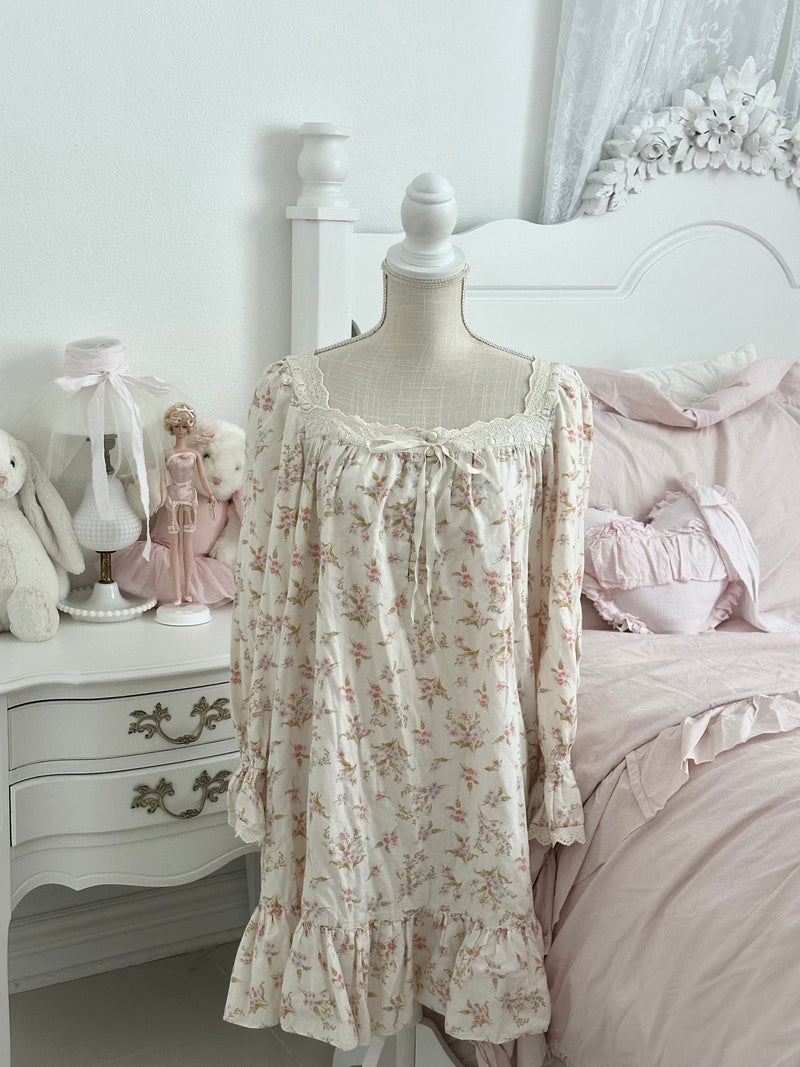 Vintage 2002 Victoria’s Secret Floral Cotton Prairie Nightgown Size M