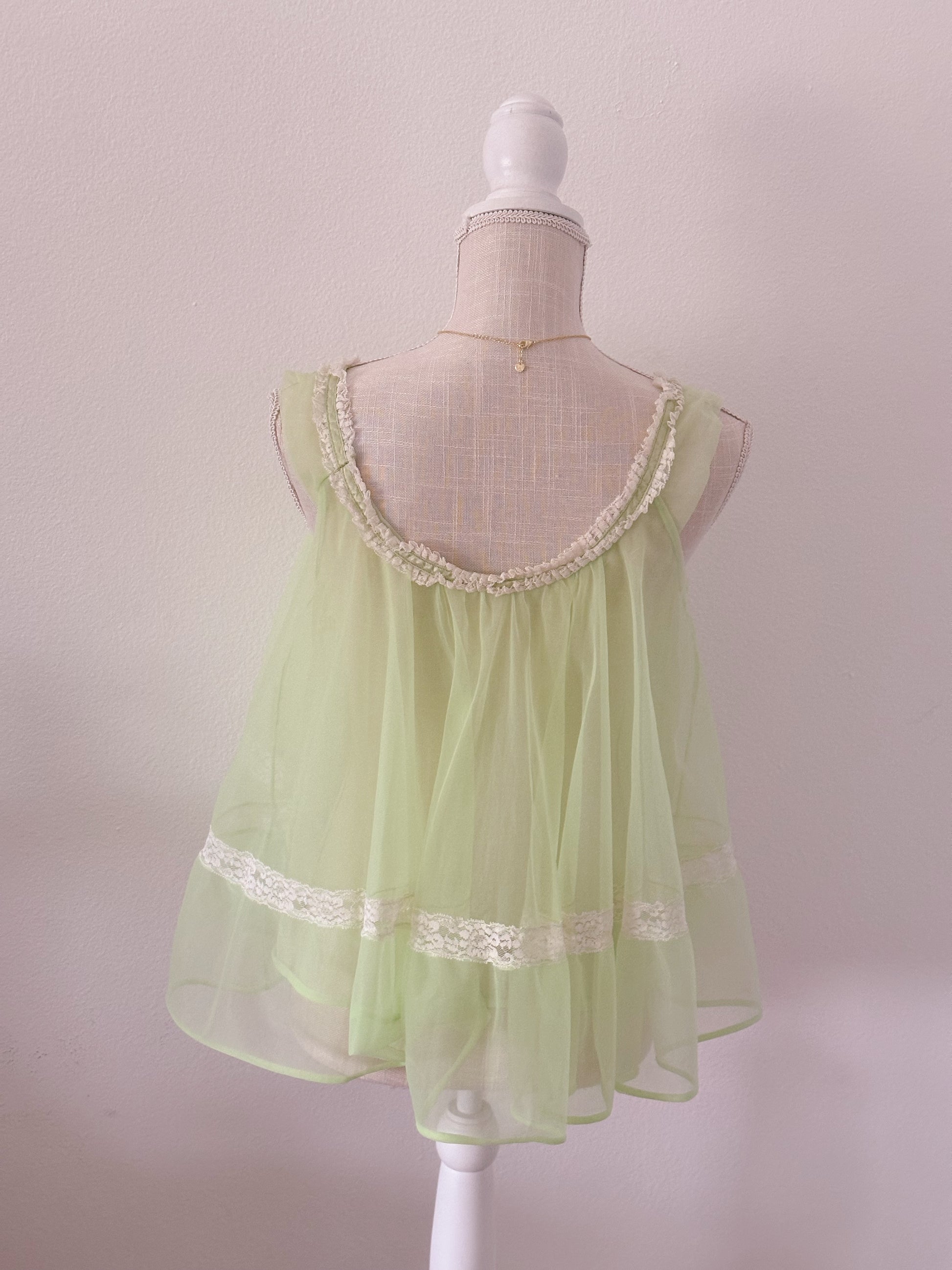 Vintage Green 1960s Sabrina Carpenter Babydoll top size: L