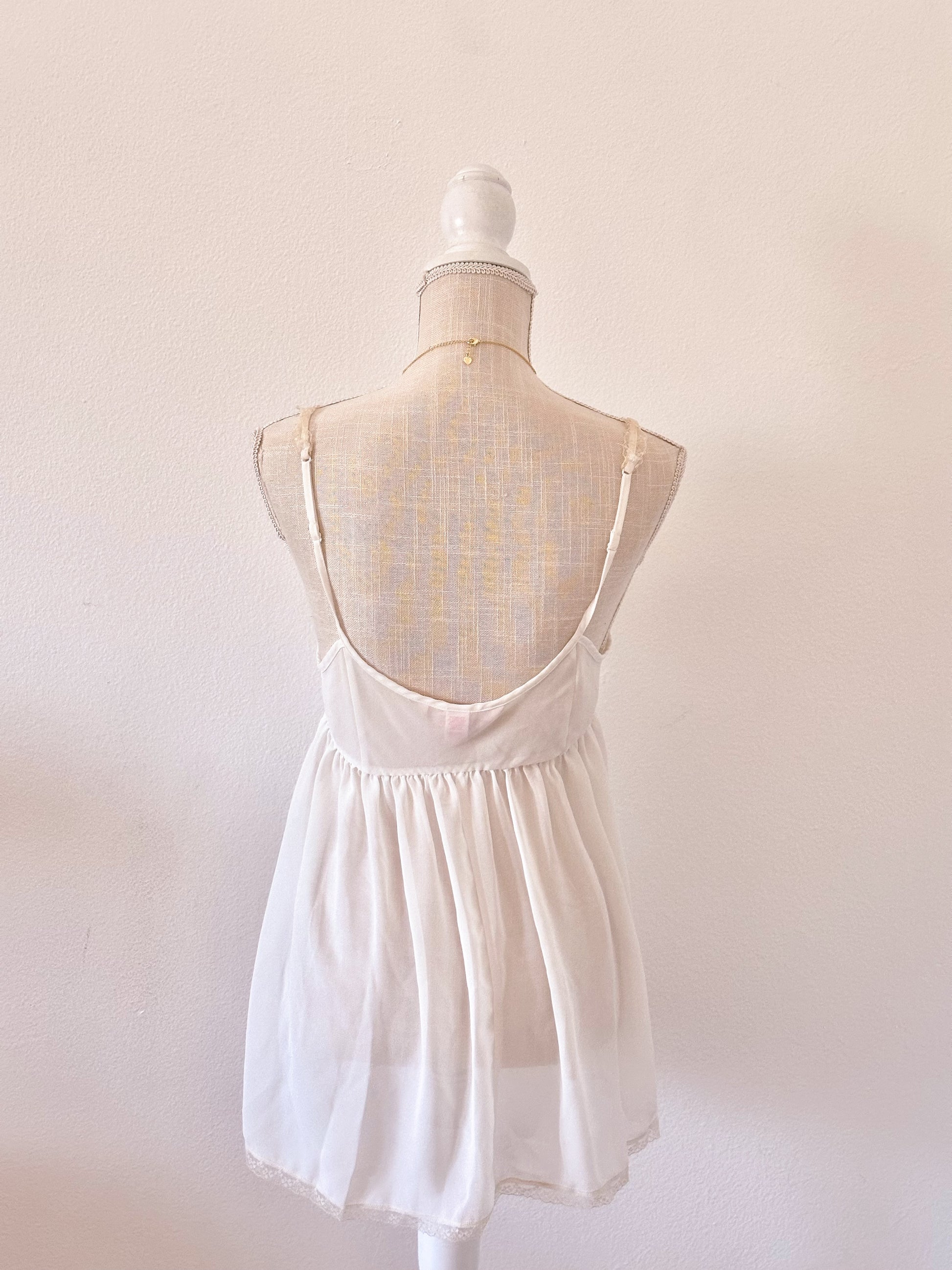 Vintage 2012 Victoria’s Secret White Milkmaid Babydoll Top Size: M