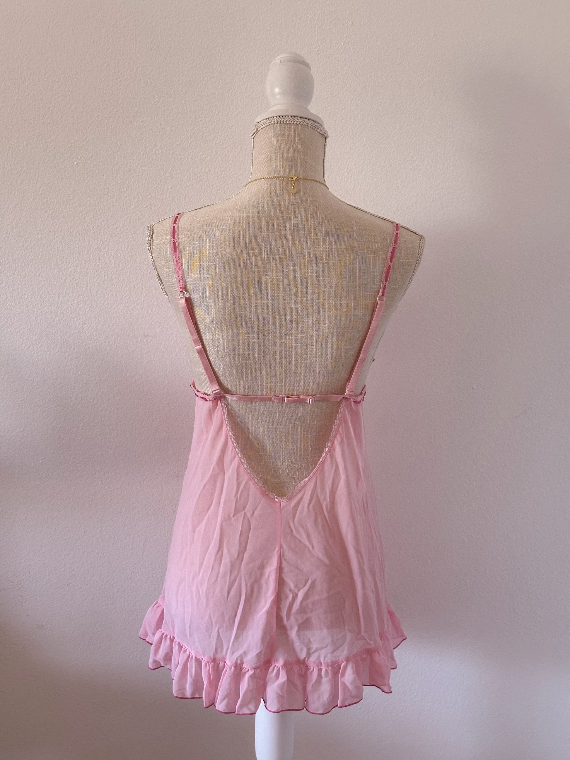 Vintage Victoria's Secret link babydoll as seen on Maggie Lindemann size: M