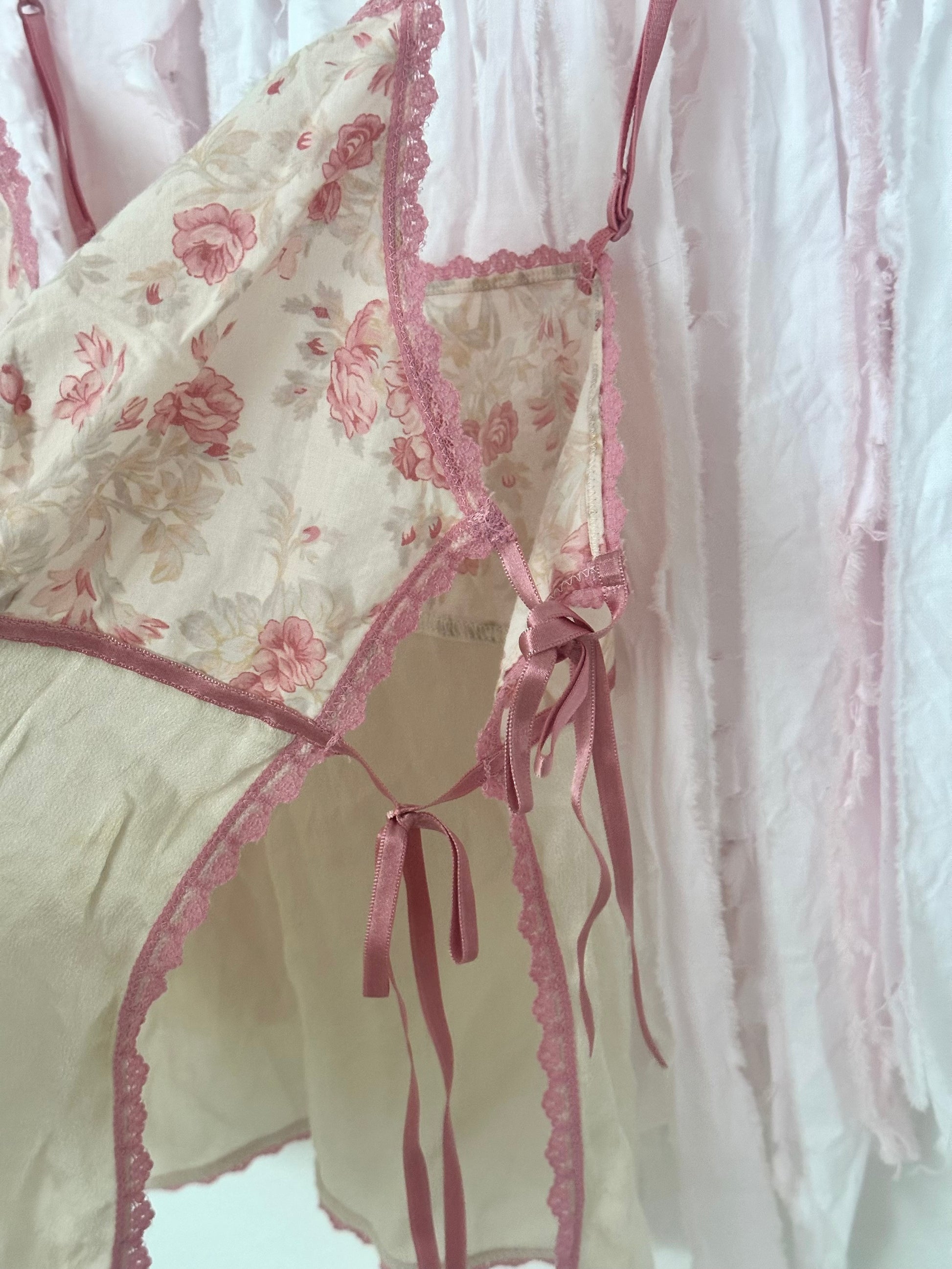 Vintage 2003 Victoria’s Secret Silk Floral Ribbon Cami Top Size: S
