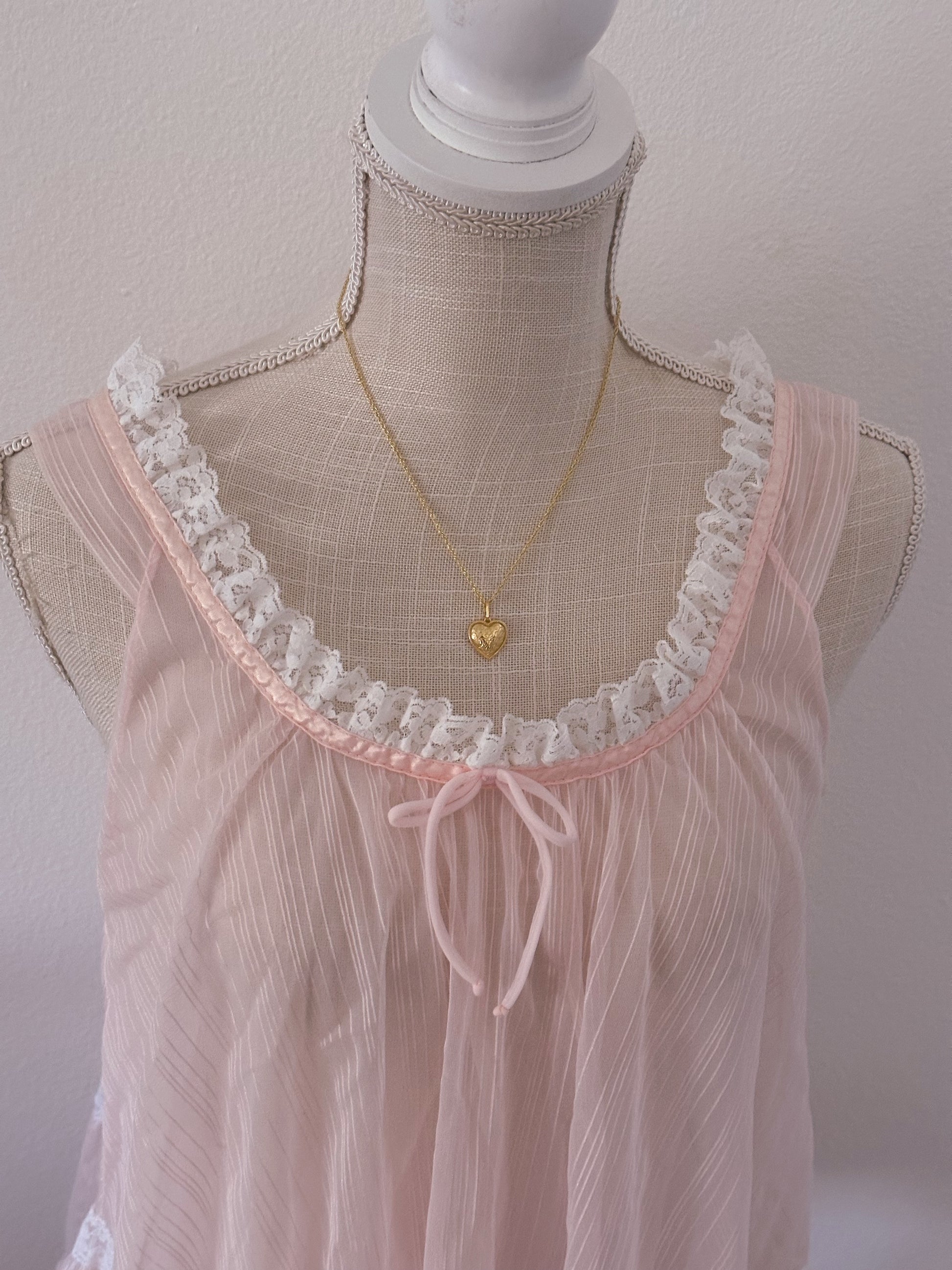 Vintage 1950s Sabrina Carpenter babydoll size: S