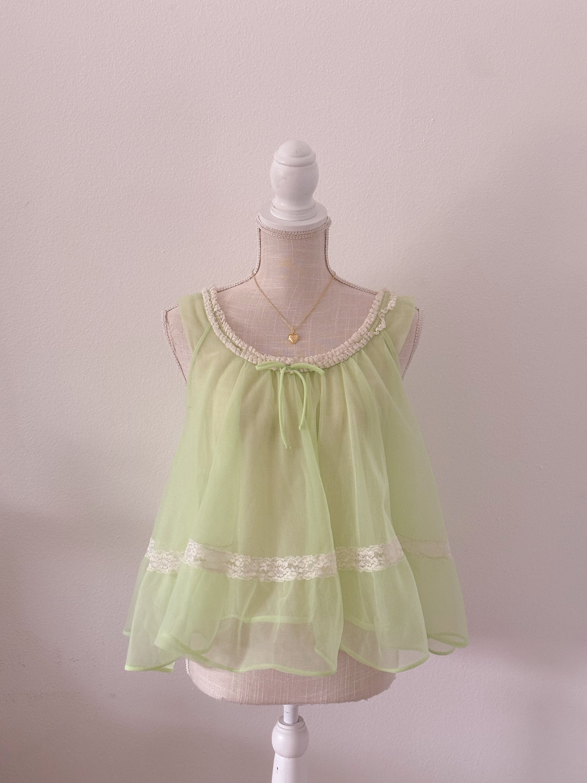 Vintage Green 1960s Sabrina Carpenter Babydoll top size: L