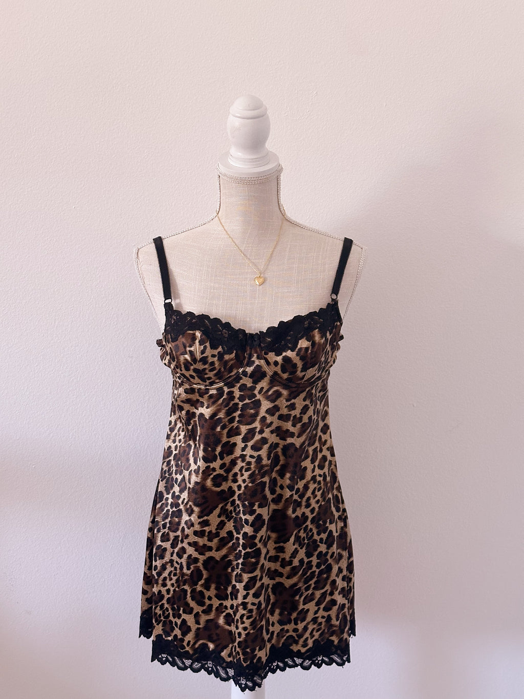 Vintage smart and sexy leopard print babydoll slip dress size: 36 B