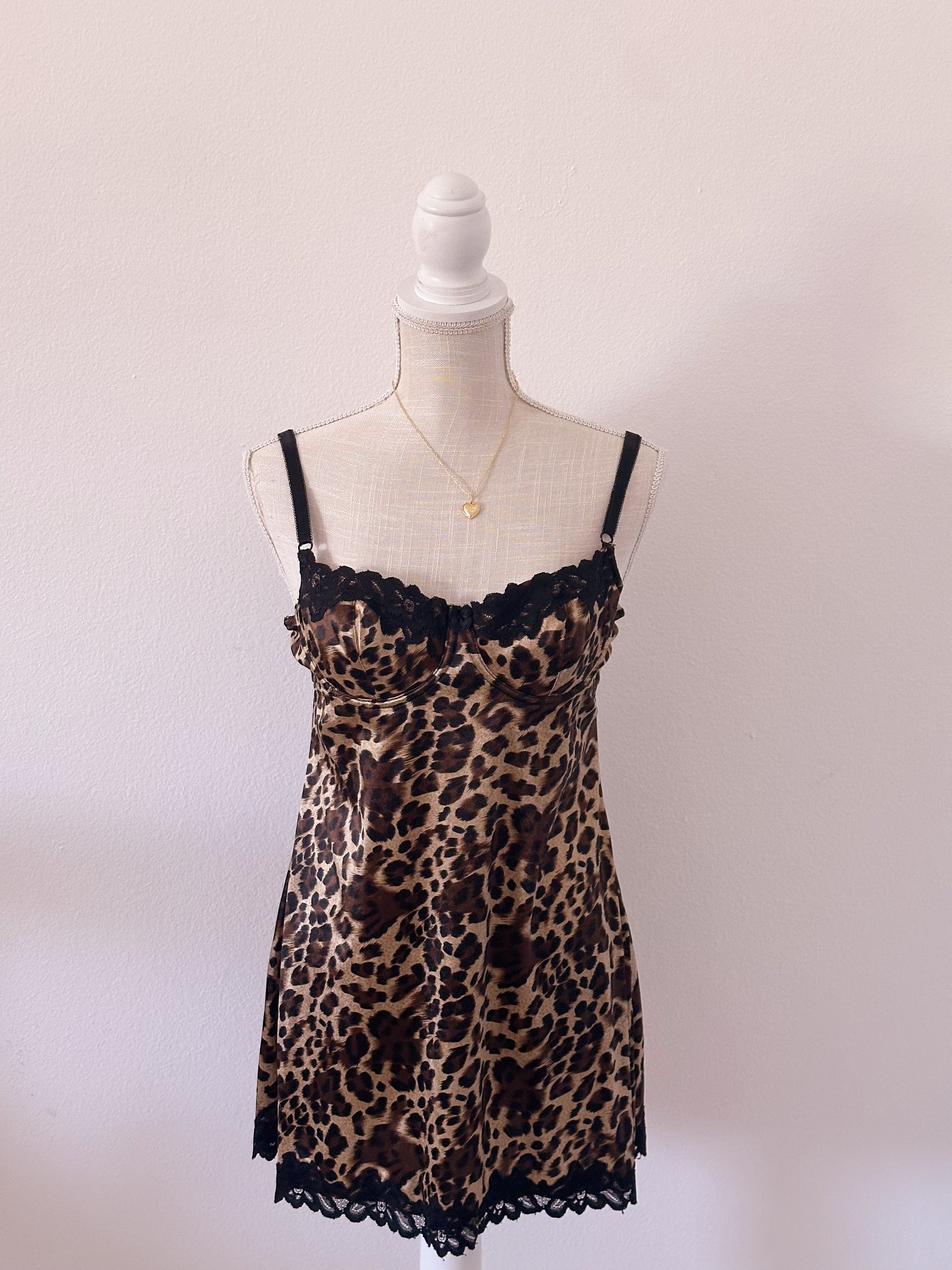Vintage smart and sexy leopard print babydoll slip dress size: 36 B