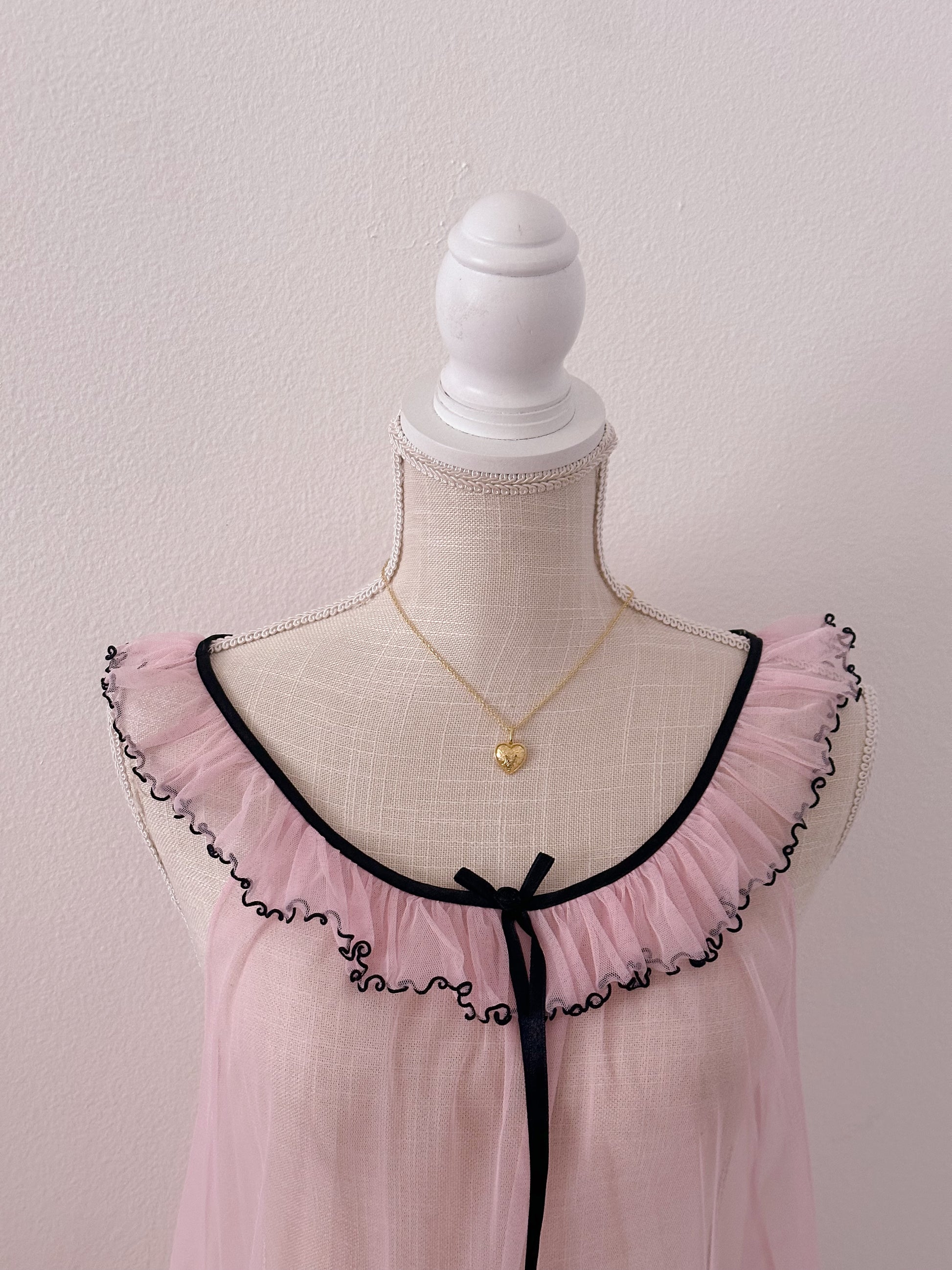 Vintage Victoria's Secret, Sabrina Carpenter, pink and black babydoll size: XS