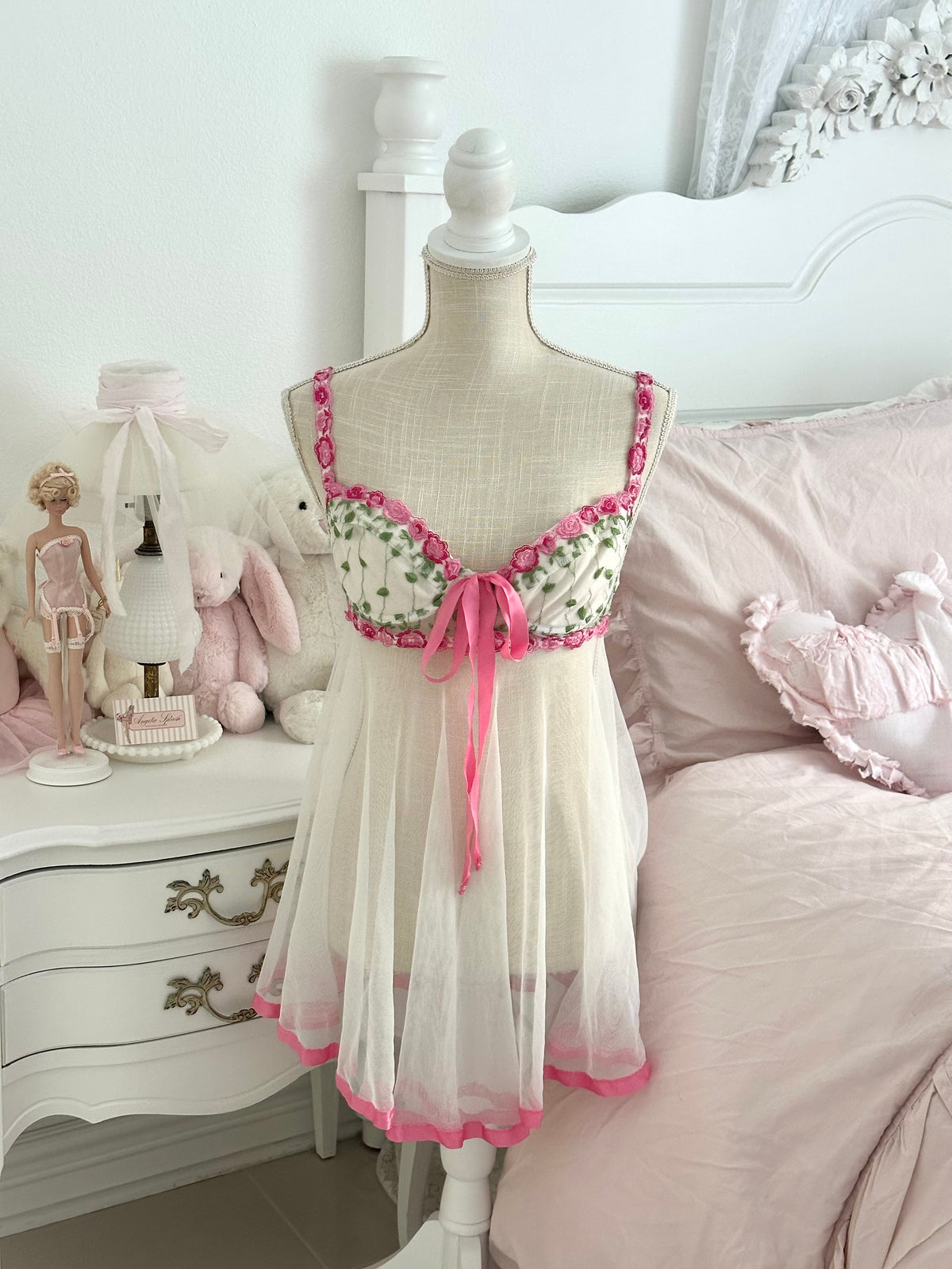Vintage 1996 Victoria’s Secret Runway White & Pink Floral Babydoll Dress: 34B