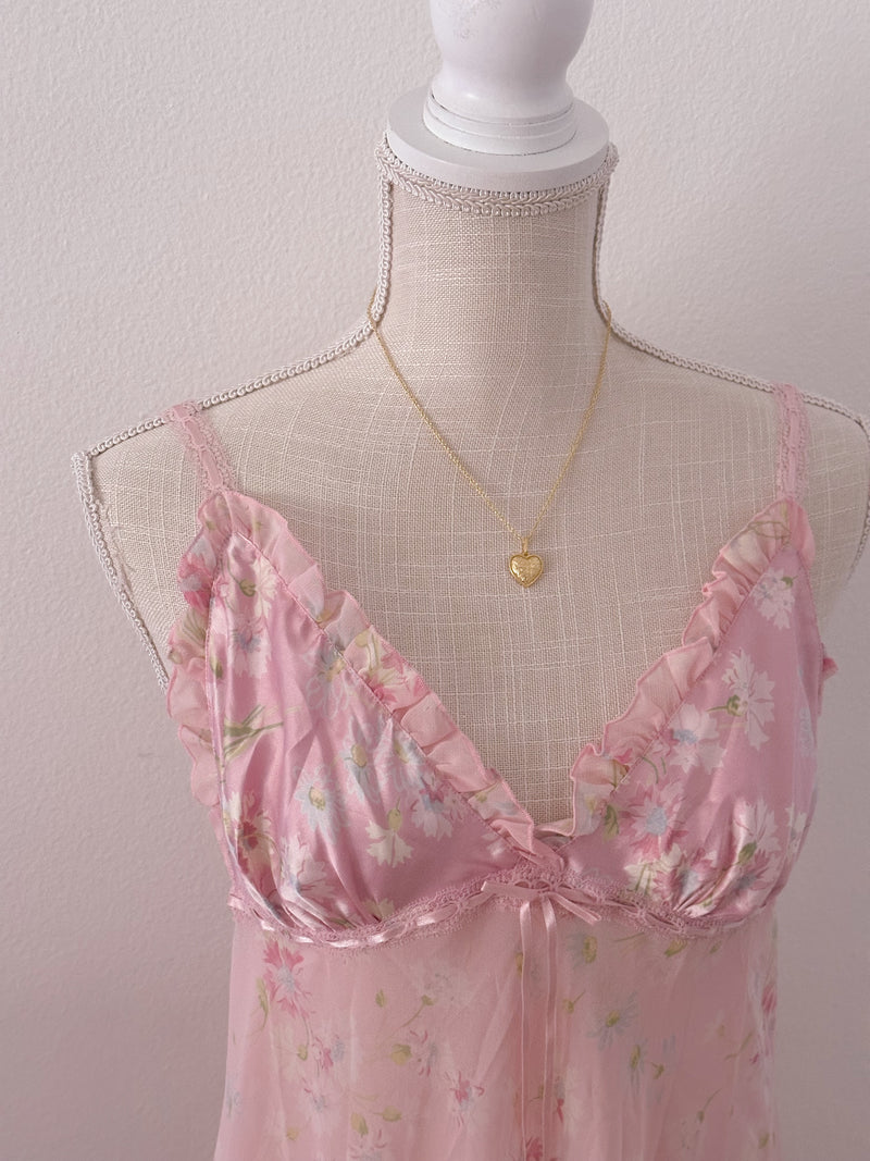 Vintage Victoria's Secret pink floral Babydoll as seen on Maggie Lindemann size: L