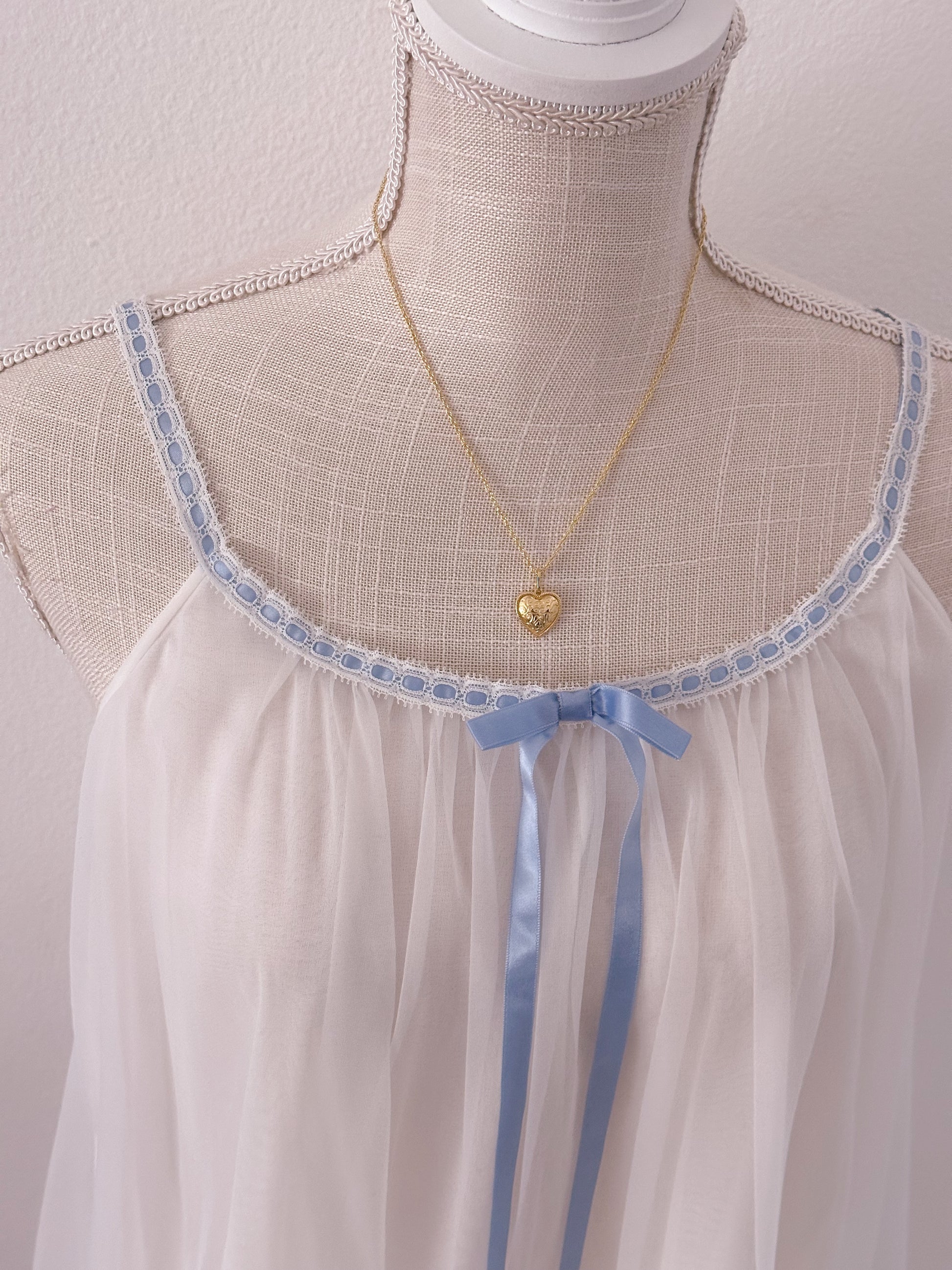 Vintage 1960s peignoir white babydoll dress and matching robe set size: S