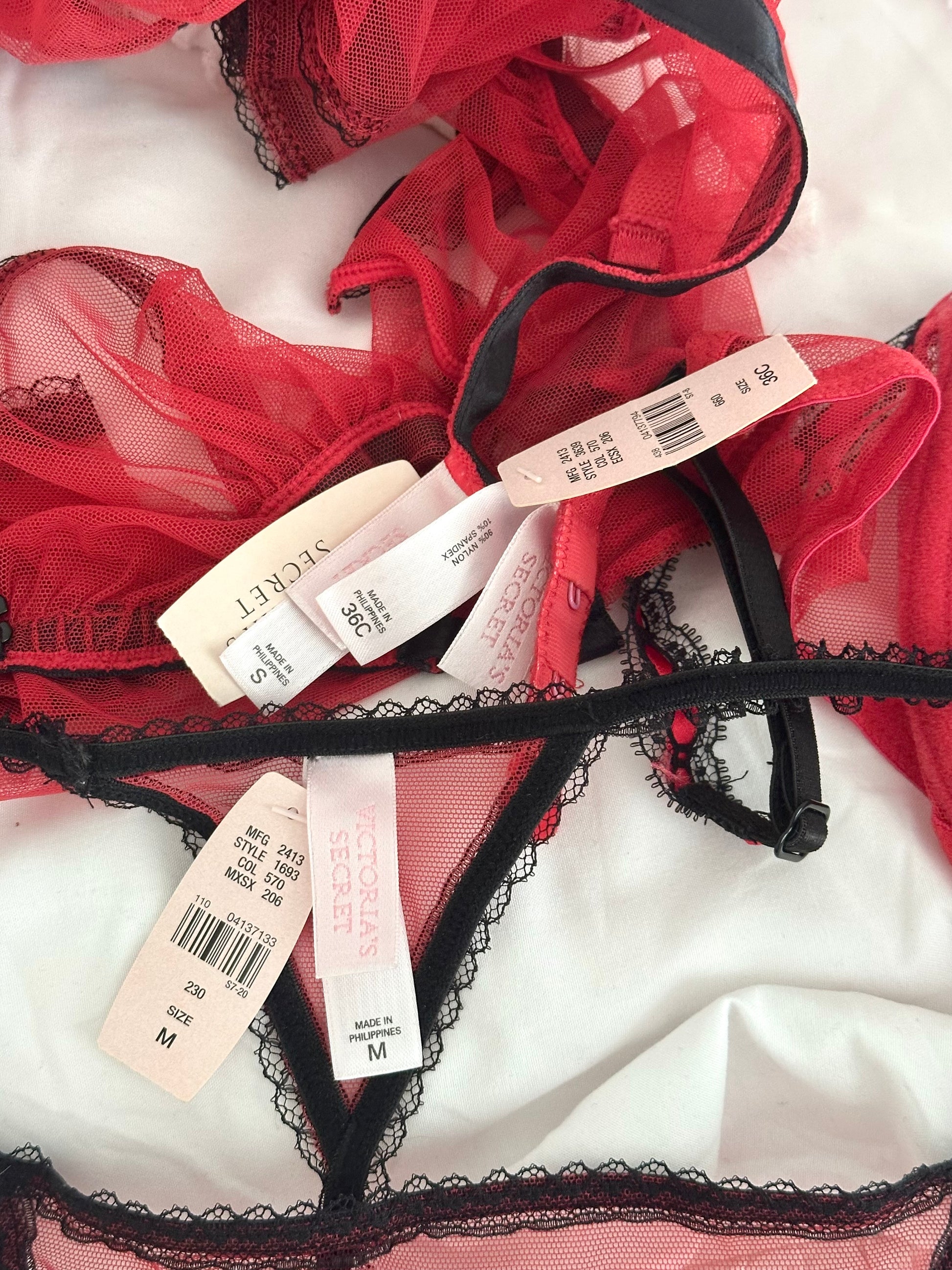 Vintage 2002 Victoria’s Secret NWT Sheer 3-Piece Lingerie Set Size: 36C/M