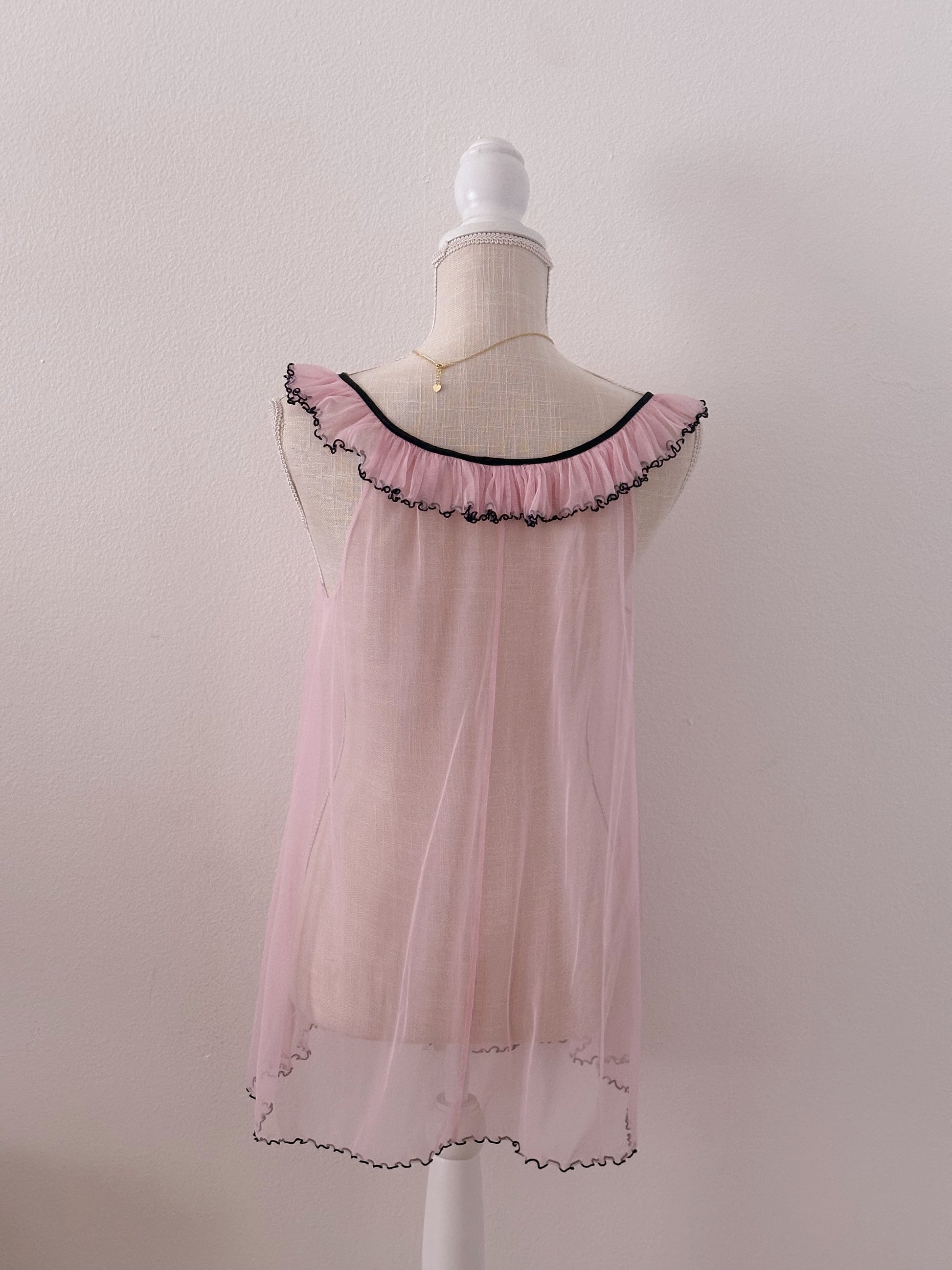 Vintage Victoria's Secret, Sabrina Carpenter, pink and black babydoll size: XS