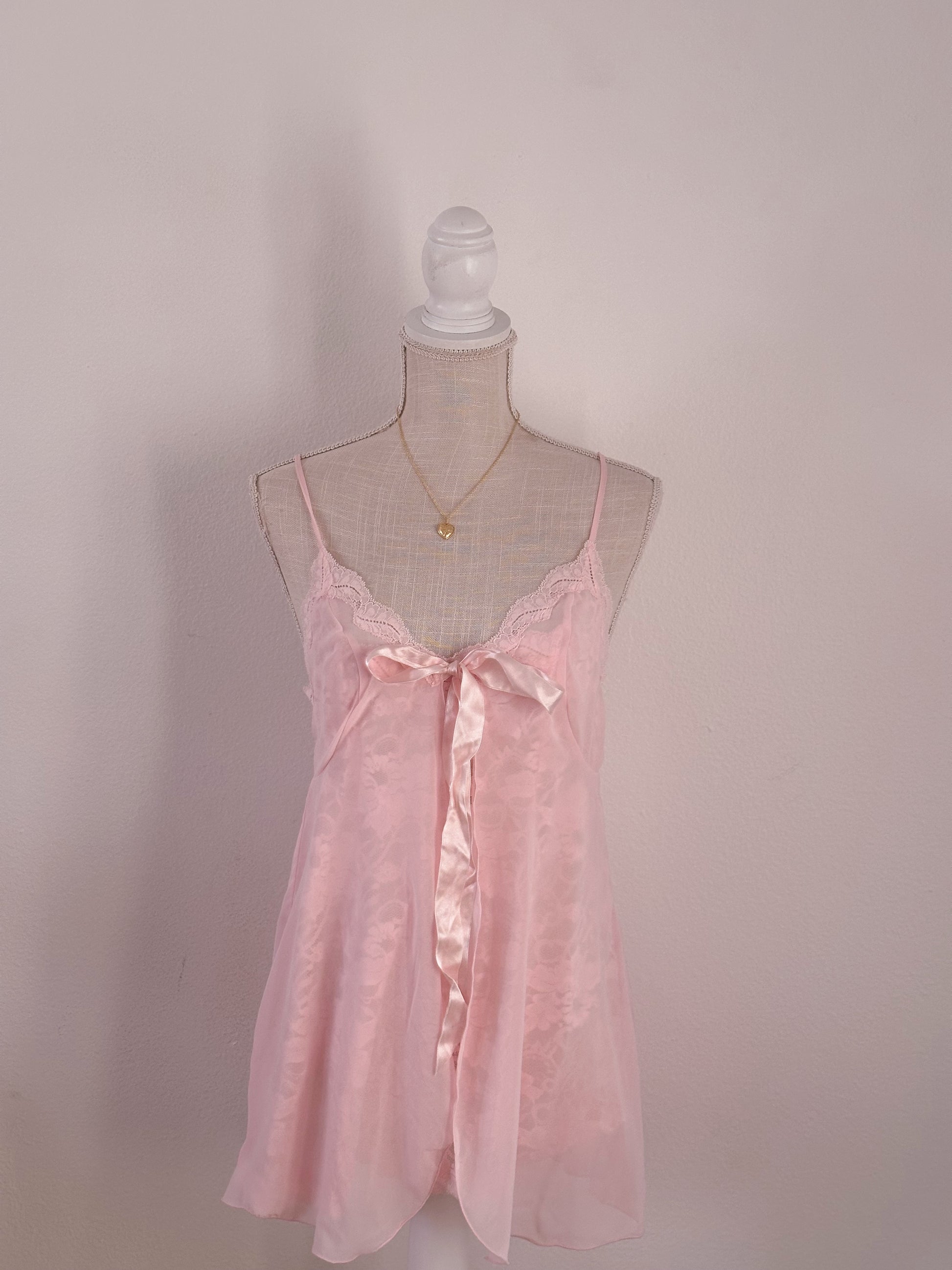 Vintage 1990s Victoria’s Secret Pink Lace Babydoll Size: M