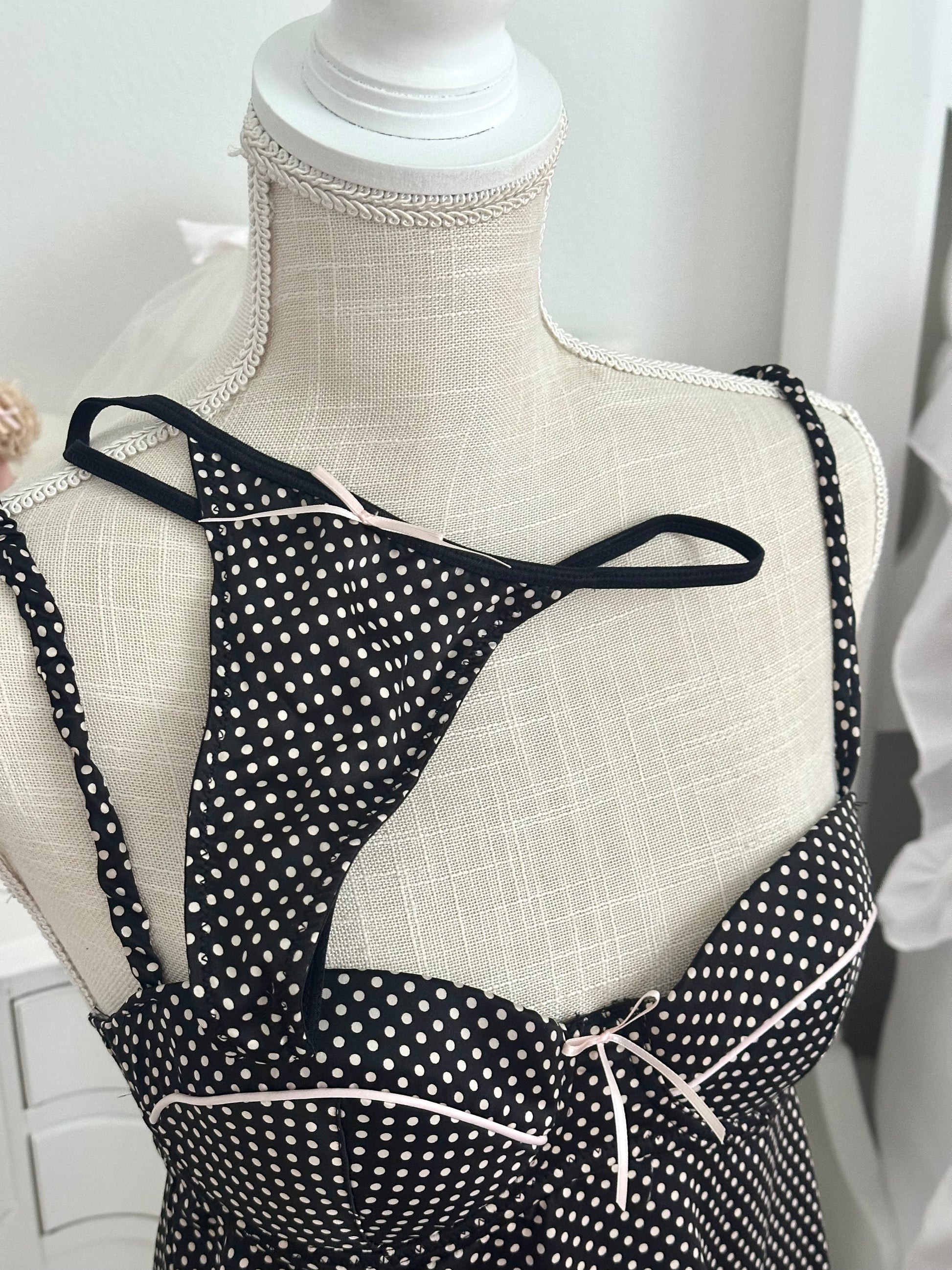 Vintage 2009 Victoria’s Secret Black & Pink Polka Dot Babydoll Set with Thong NWT Size: 34C