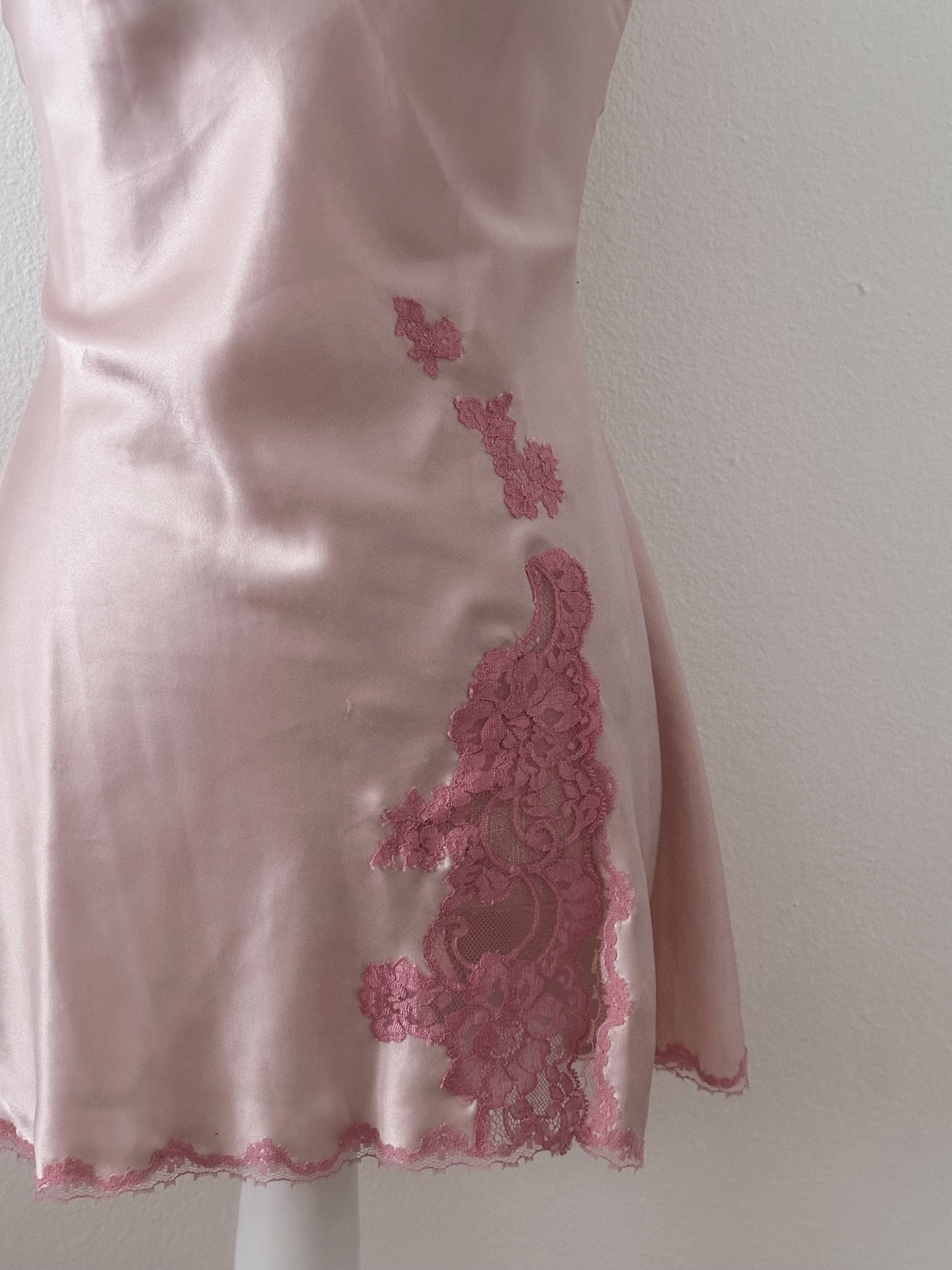 Vintage Victoria's Secret Pink Fashion Show night gown size: M