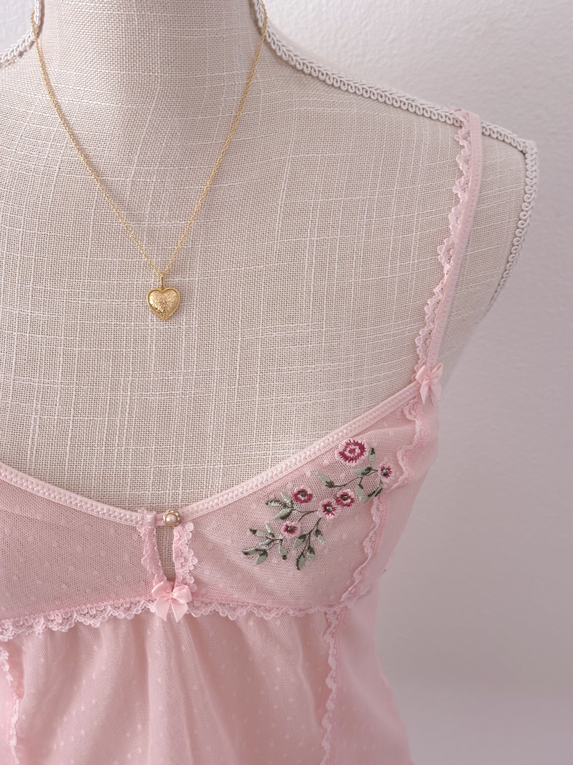Vintage Victoria's Secret pink shabbychic cami top size: S