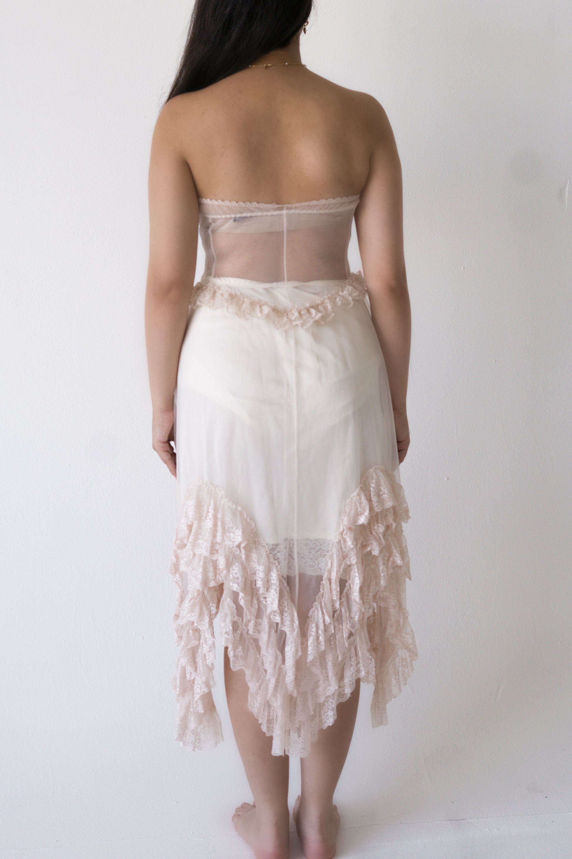 Vintage 1970s Beige Floral Lace Nightgown Size: S/M