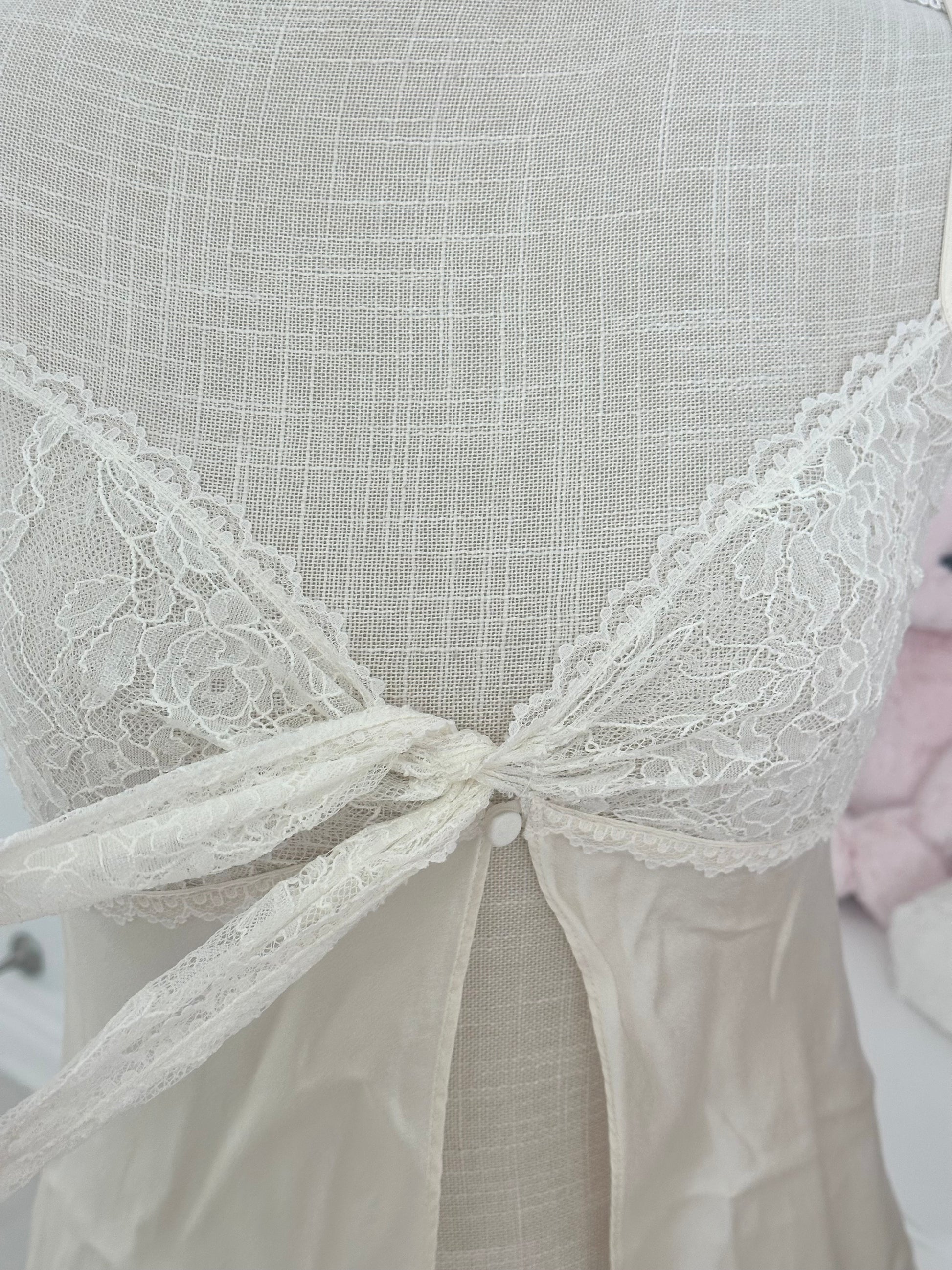 Vintage 2001 Victoria’s Secret Ivory Silk Sheer Lace Babydoll Size: S