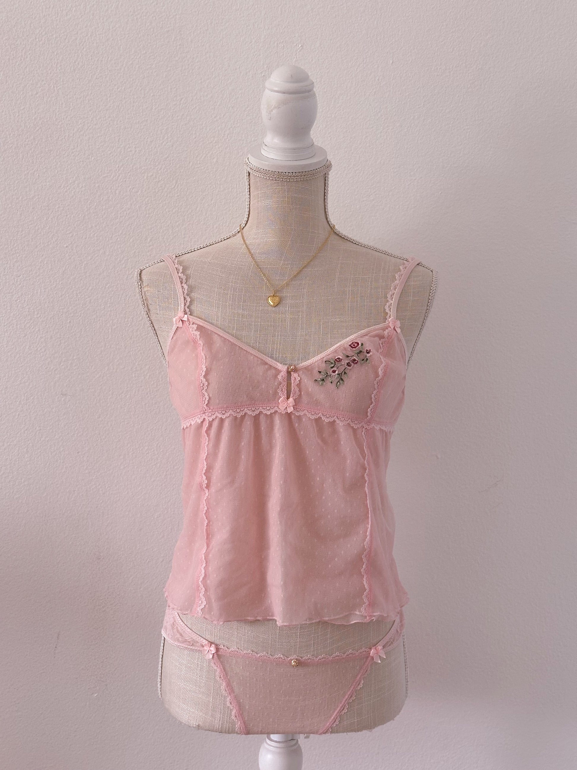 Vintage Victoria's Secret new with tags cami lingerie set Size: M