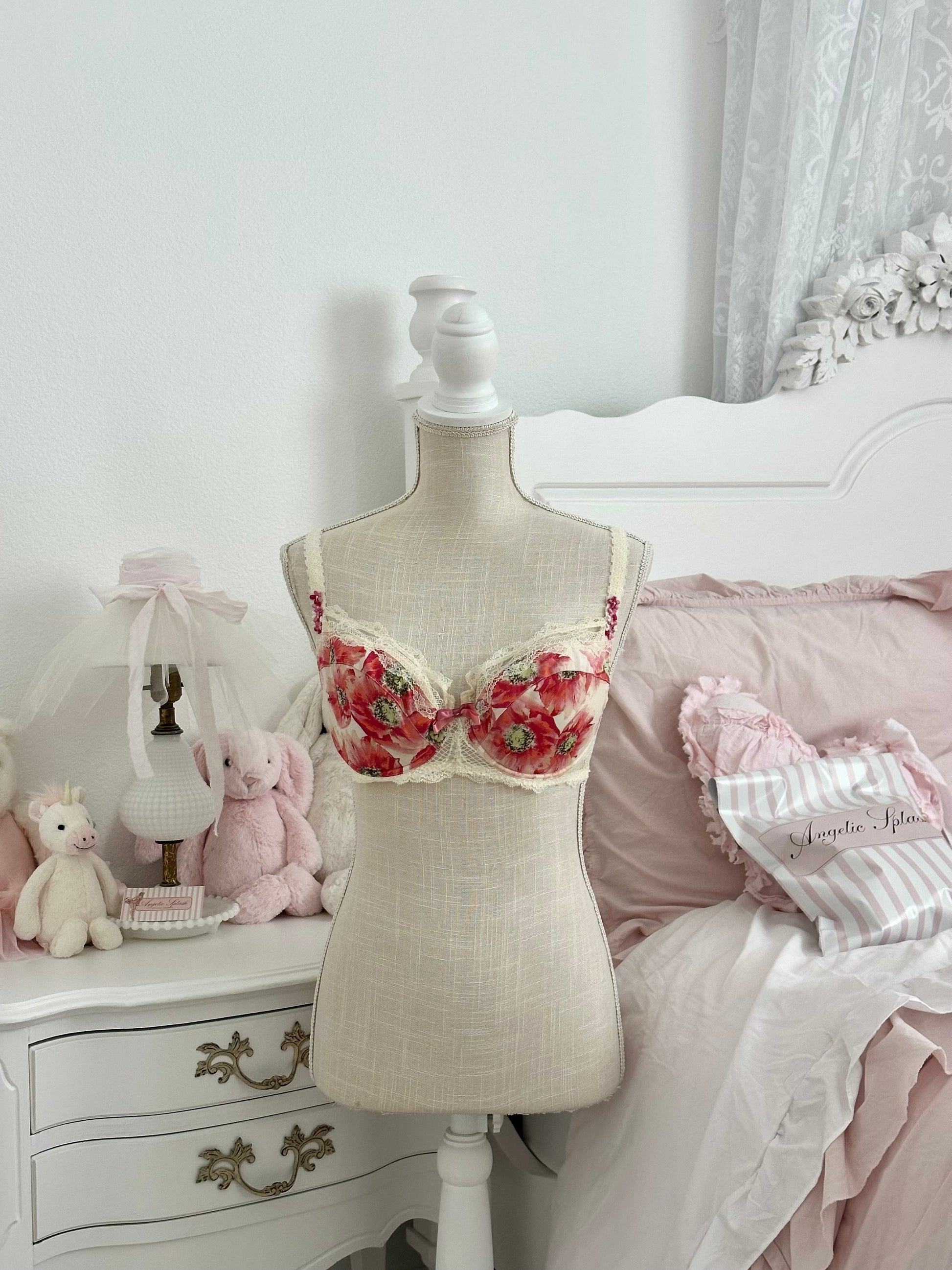 Vintage Y2K Lejaby Floral Bra Size: 36D