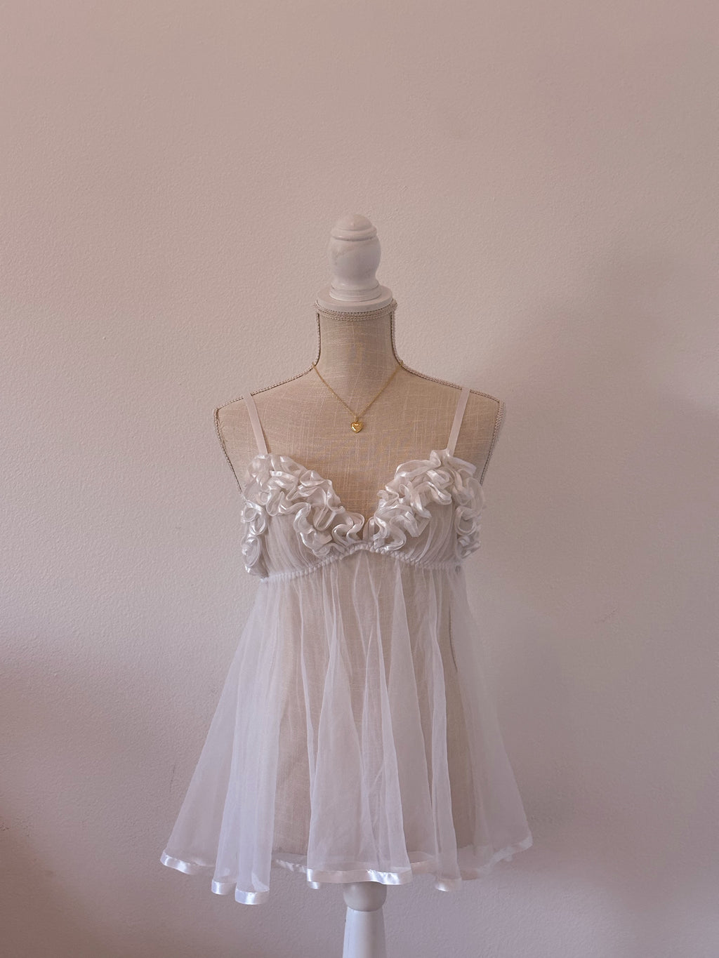 Vintage 1990s Fredricks of Hollywood white sheer babydoll top size: M