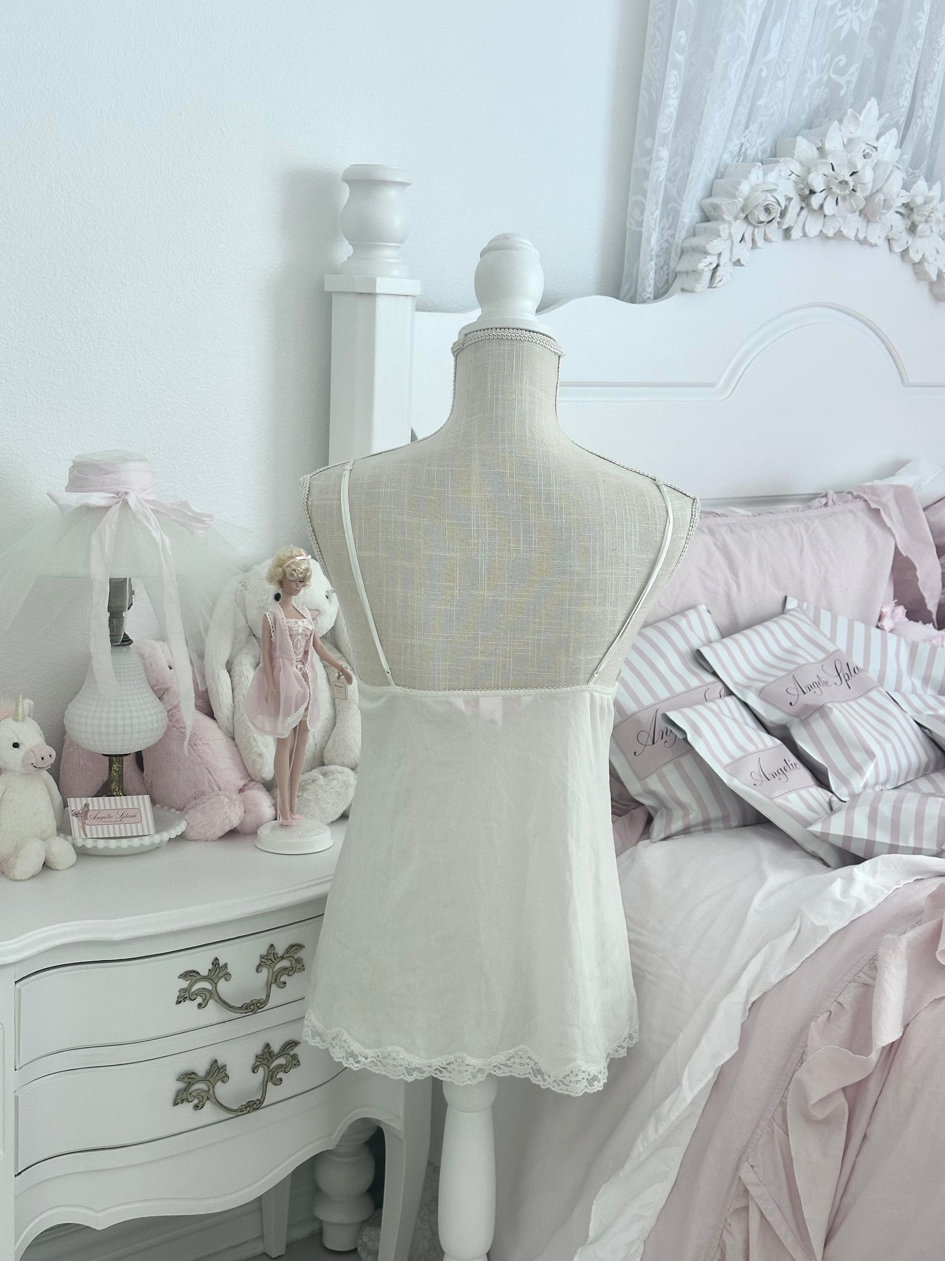 Vintage 2003 Victoria’s Secret White Lace Crystal Babydoll Cami Top Size: XS