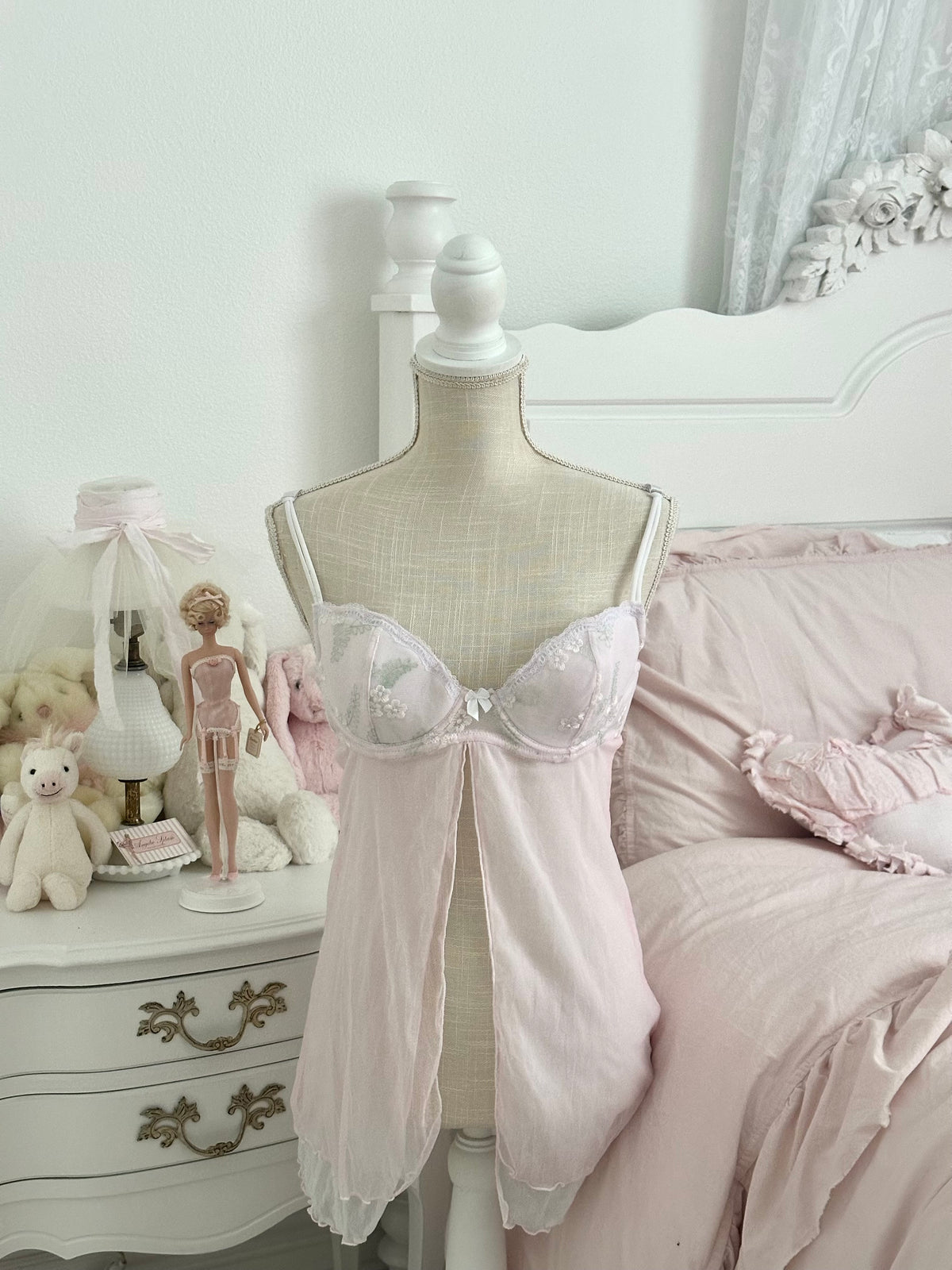 Vintage Rampage Pink Floral Embroidered Babydoll Top Size: 36B/M