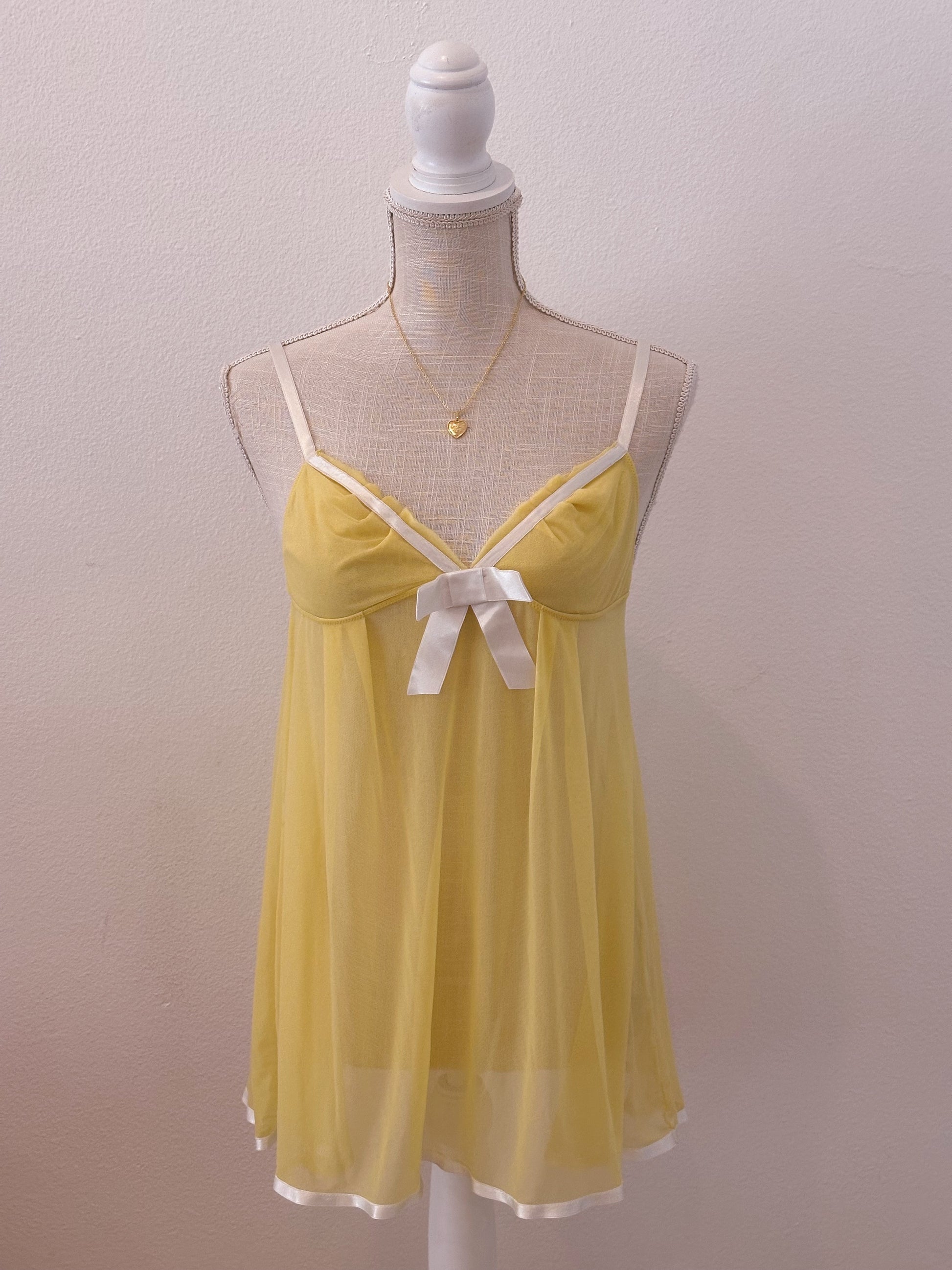 Vintage yellow Sabrina Carpenter Victoria's Secret babydoll slip dress size: M