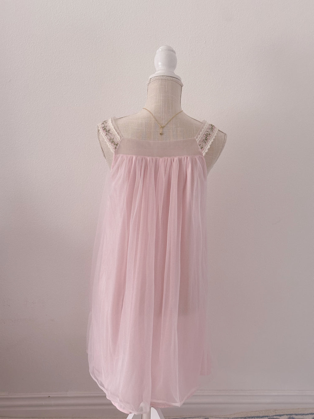 Vintage 1960s Pink Babydoll slip dress nightgown size: M
